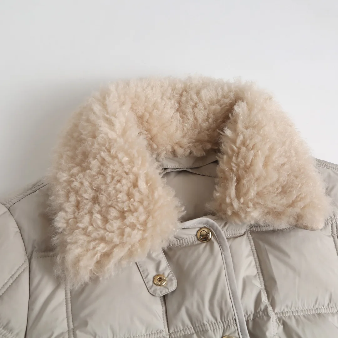 Women's Jackets And Down Jackets MONCLER 17883648