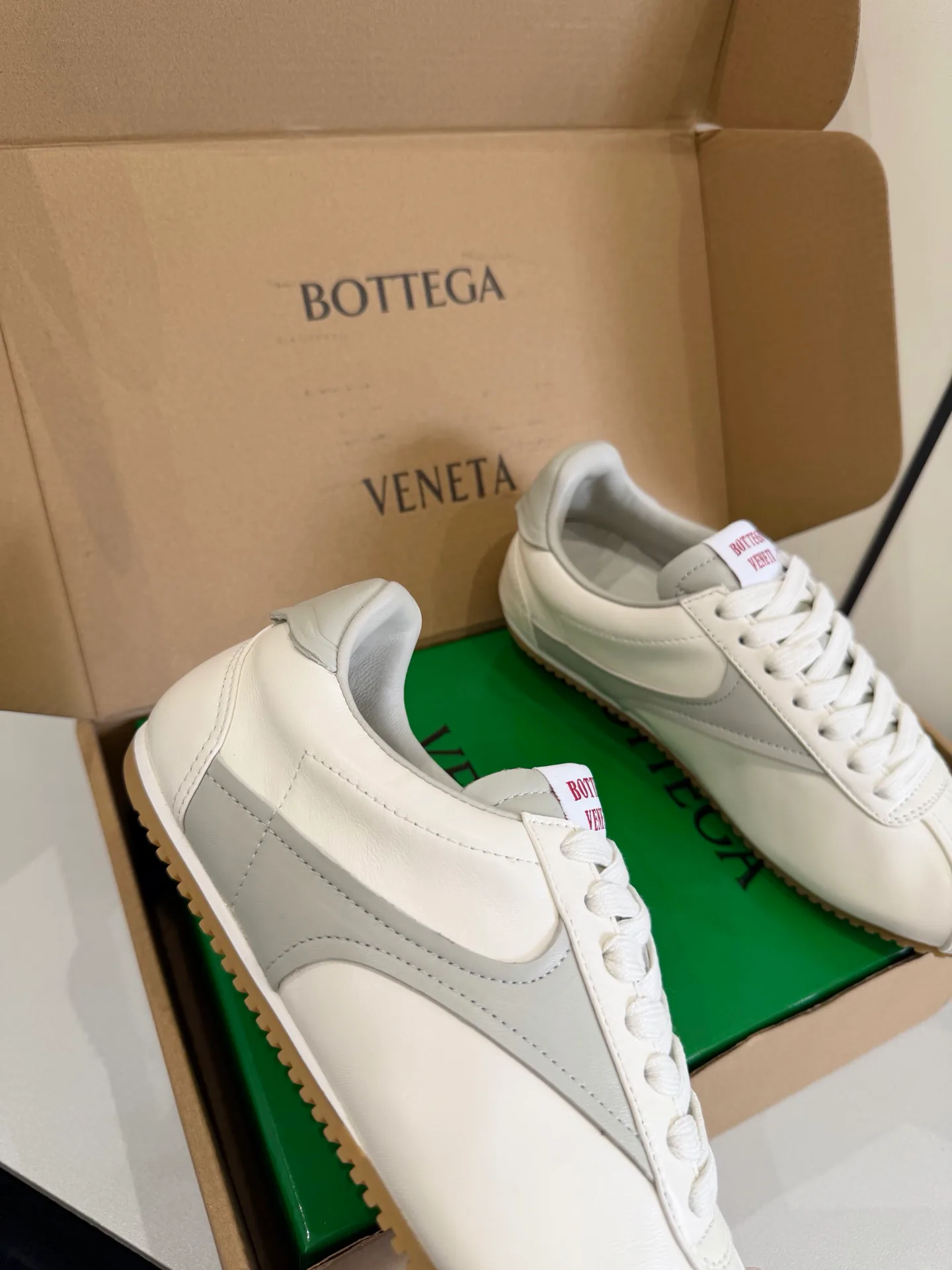 Women's Sneakers BOTTEGA VENETA 17894989