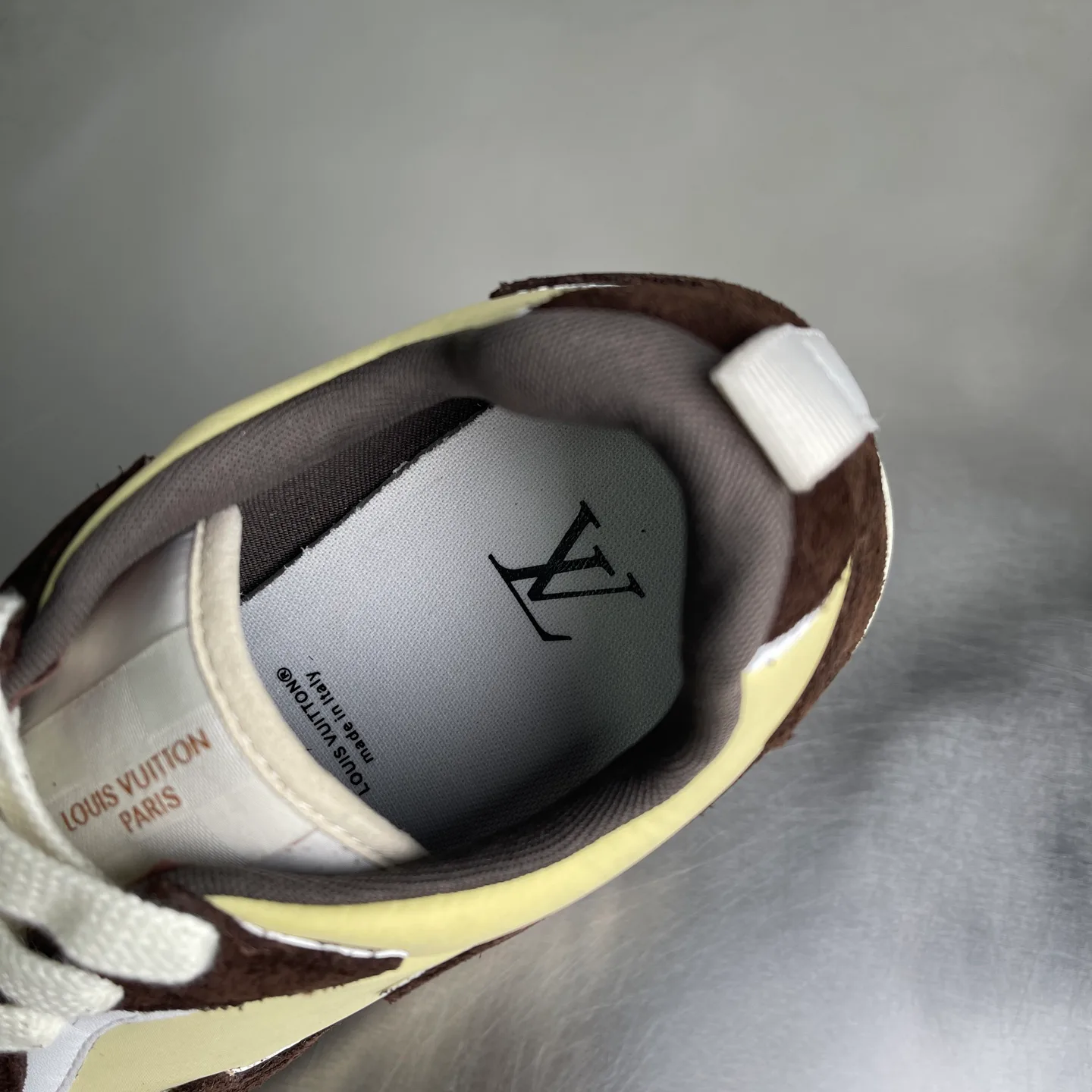 Men's Sneakers LOUIS VUITTON 17818956