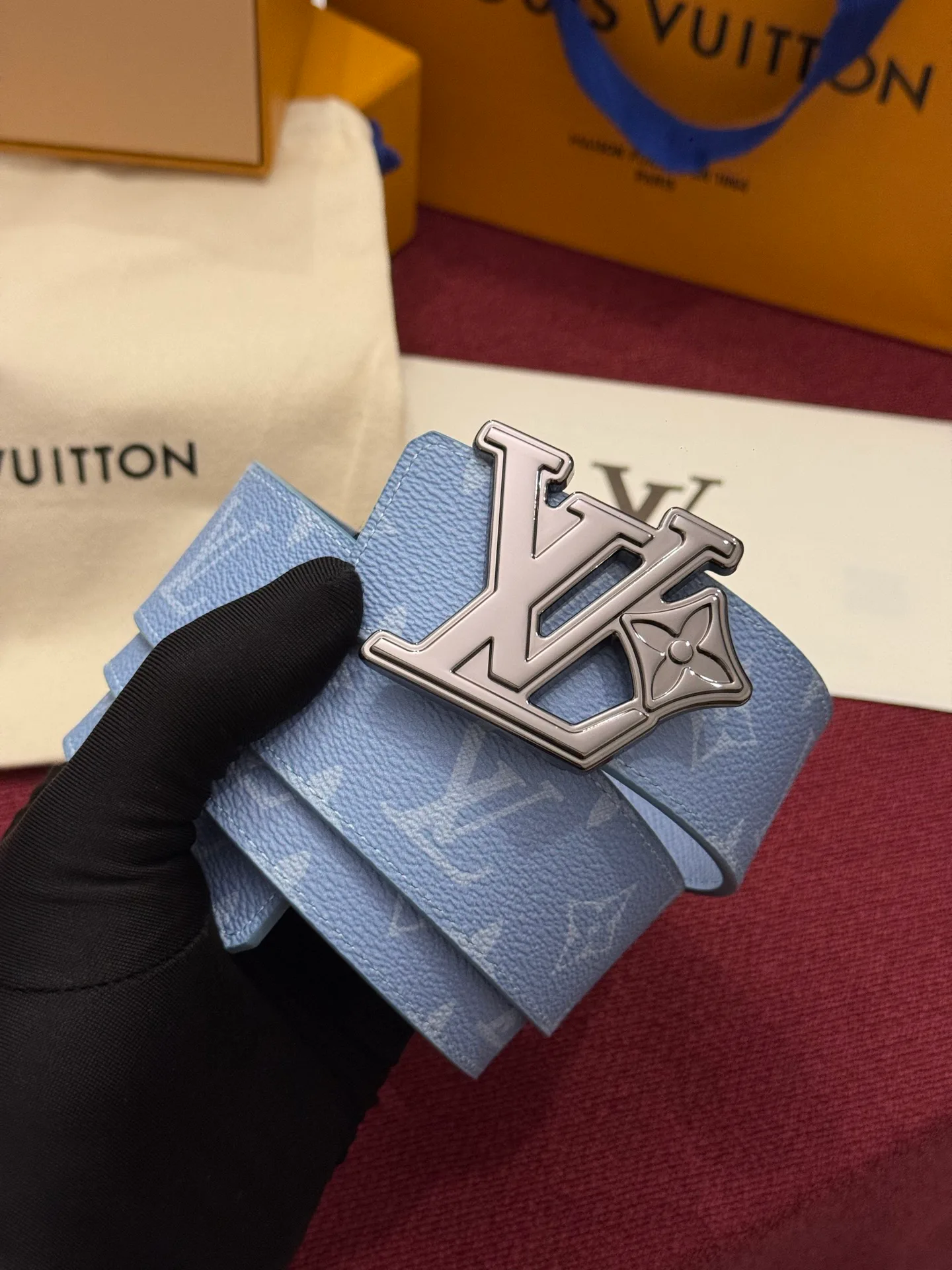 Belts LOUIS VUITTON 18262494