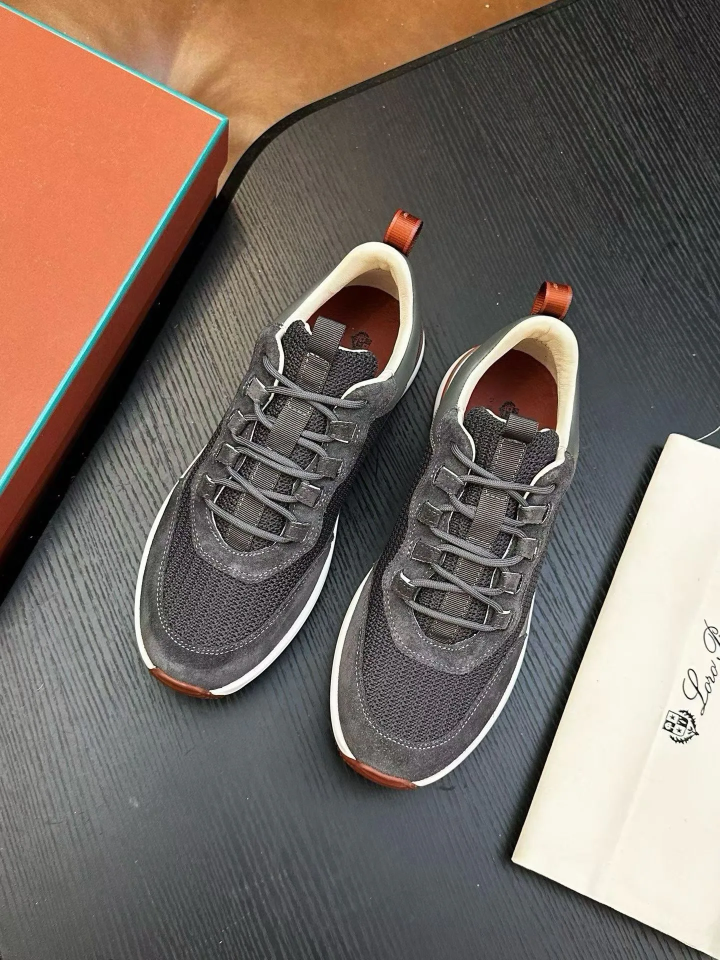 Men's Sneakers LORO PIANA 18143007