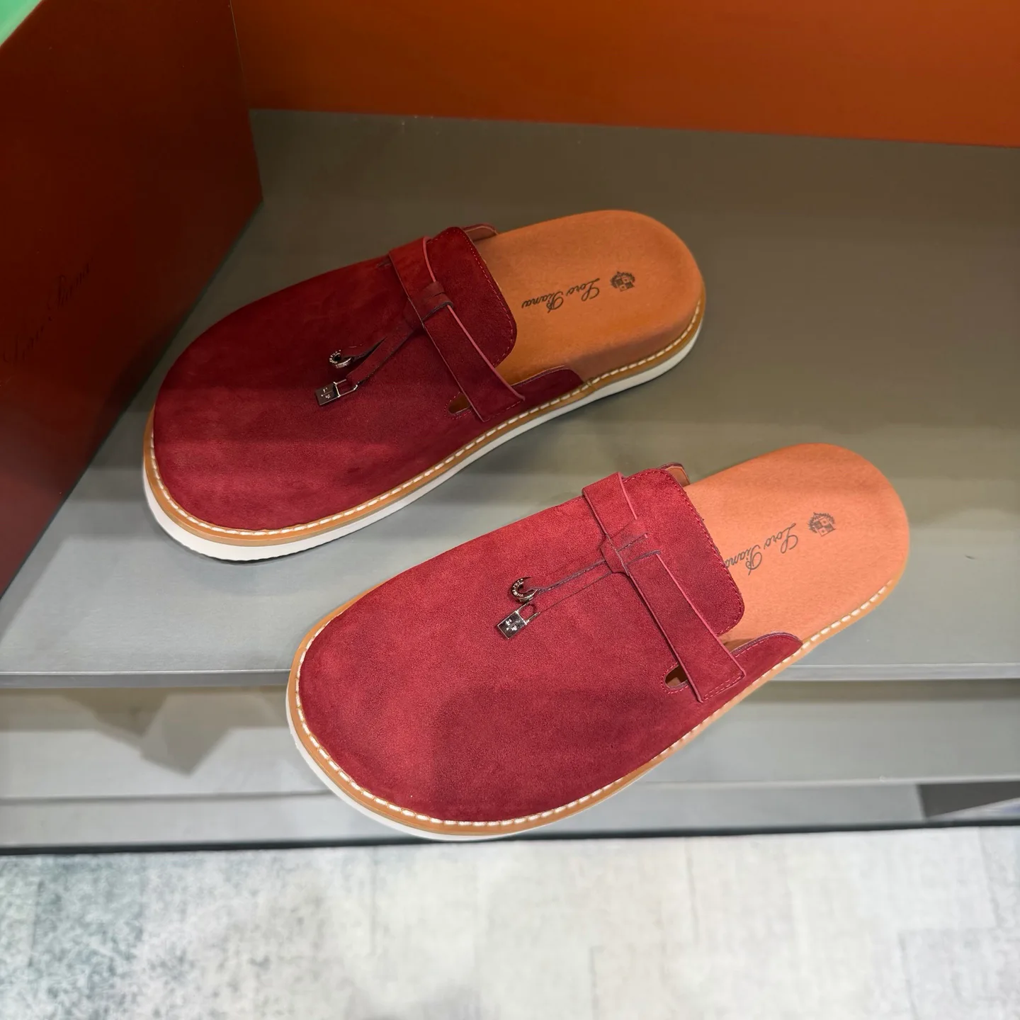 Women's Mules And Clogs LORO PIANA 18400762
