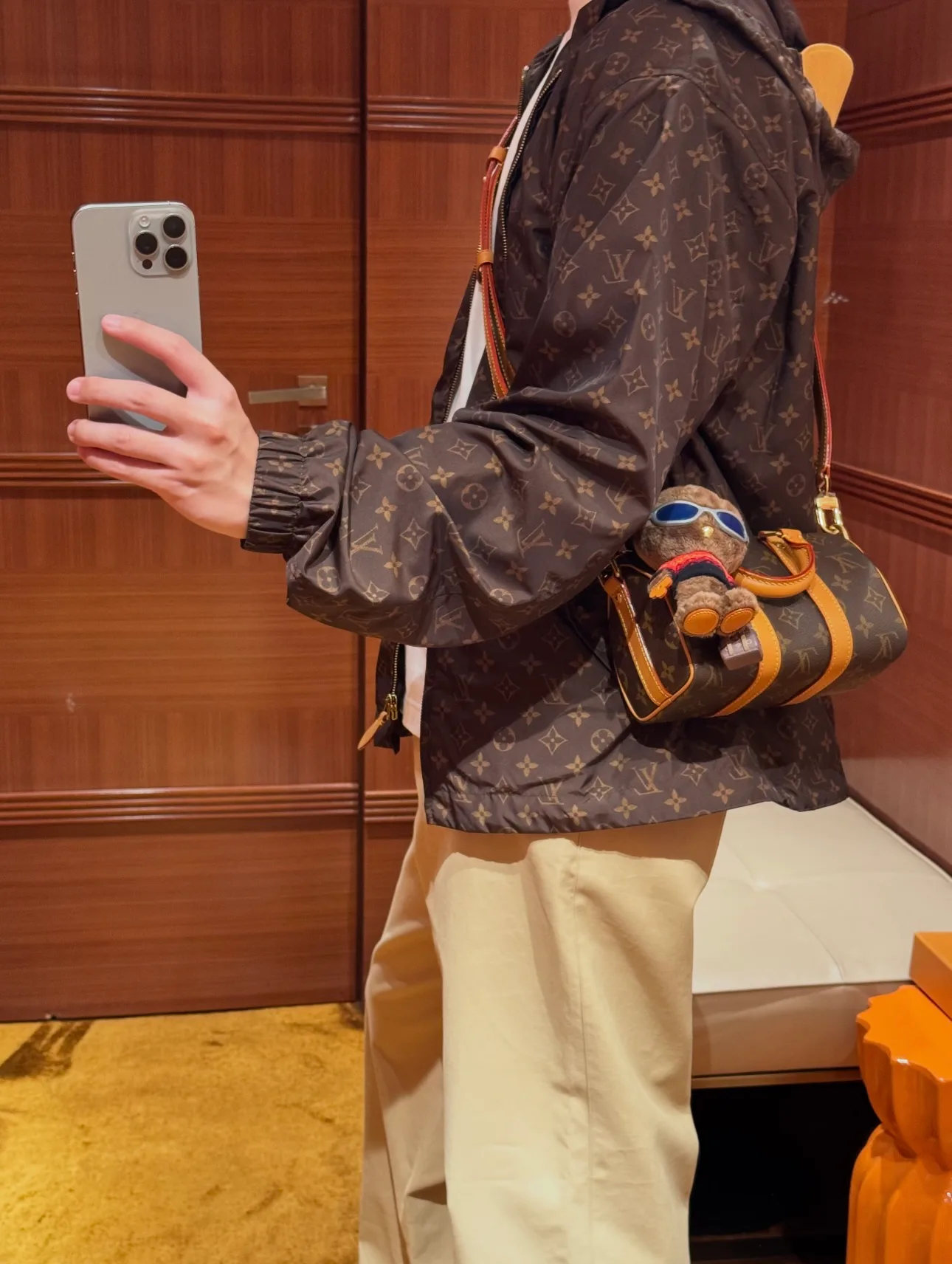Women's Jackets And Down Jackets LOUIS VUITTON 17835284