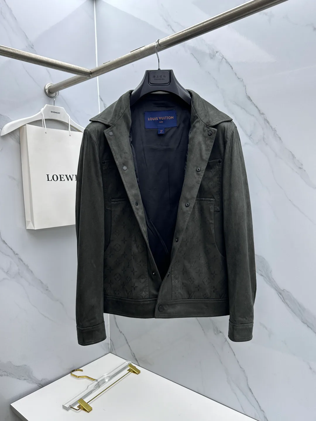 Куртки И Пуховики Мужские Louis Vuitton 18596974