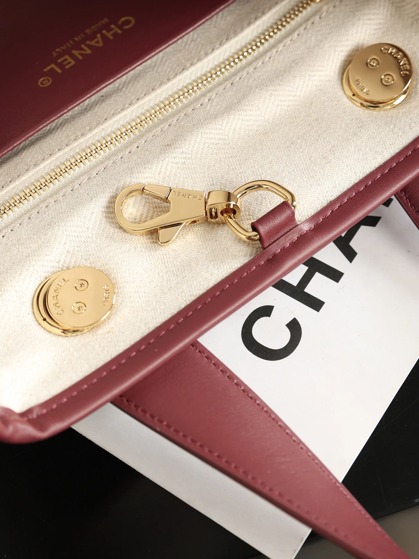 Women's Classic Handbags CHANEL 17878631