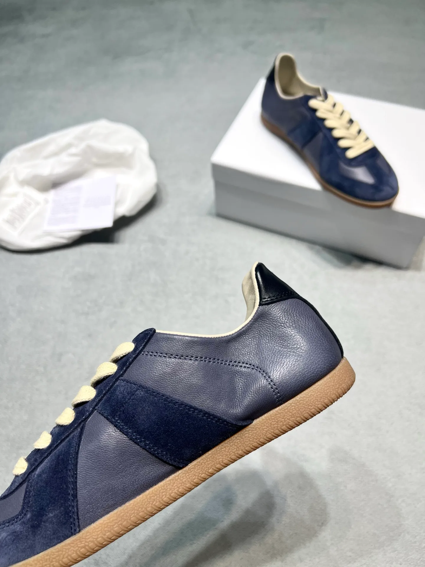 Women's Sneakers MAISON MARGIELA 18366874