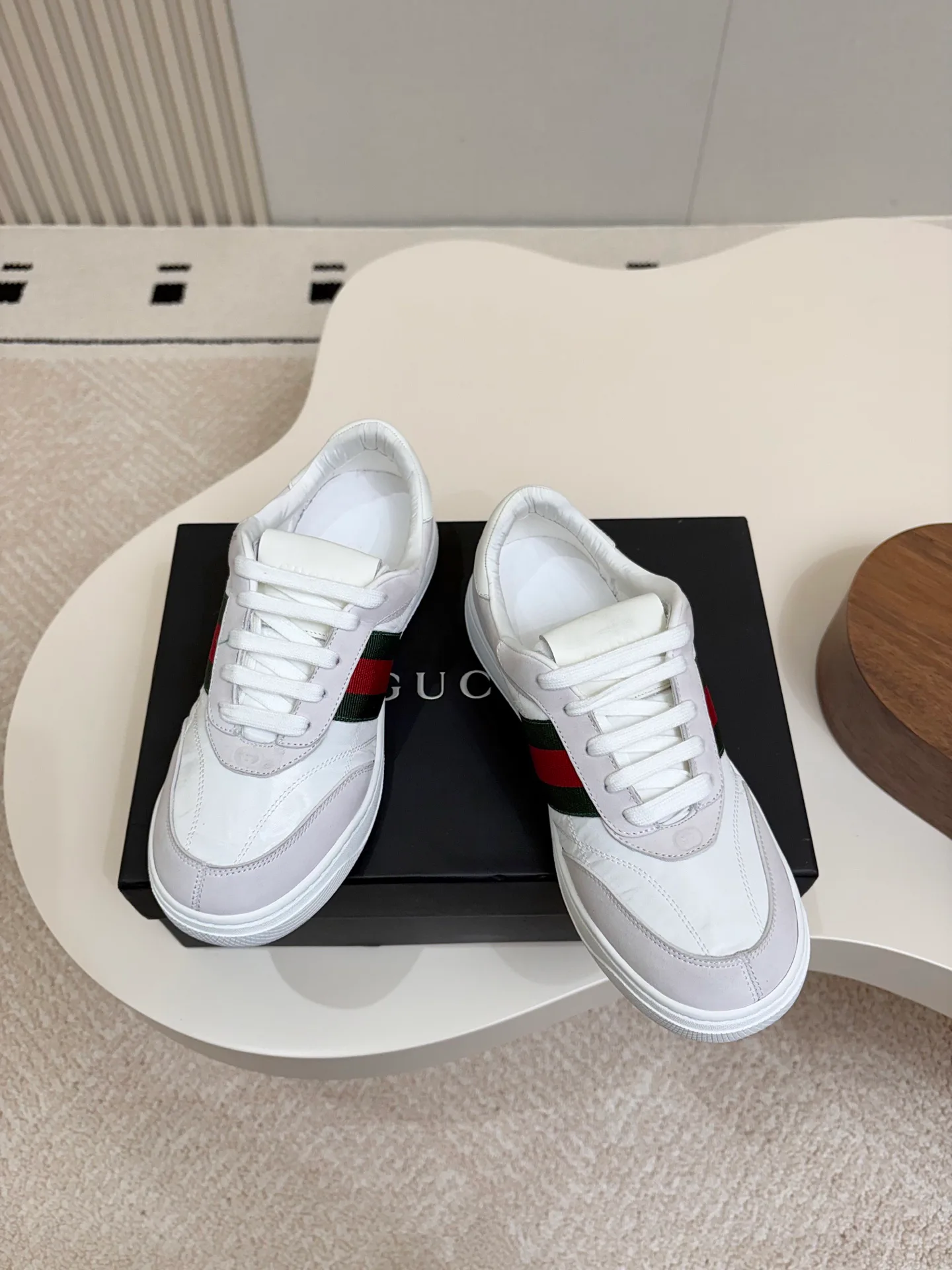 Women's Sneakers GUCCI 18011331