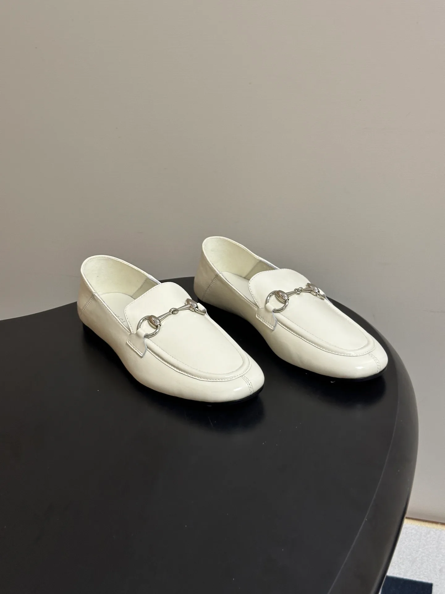 Women's Loafers And Moccasins GUCCI 18049745