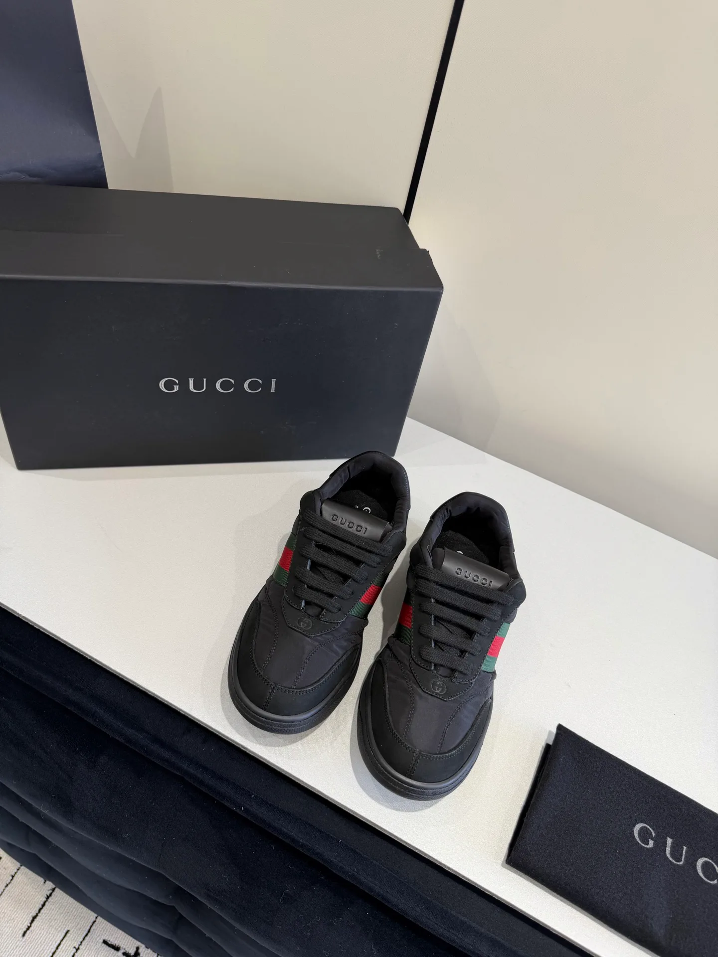 Women's Sneakers GUCCI 18369664