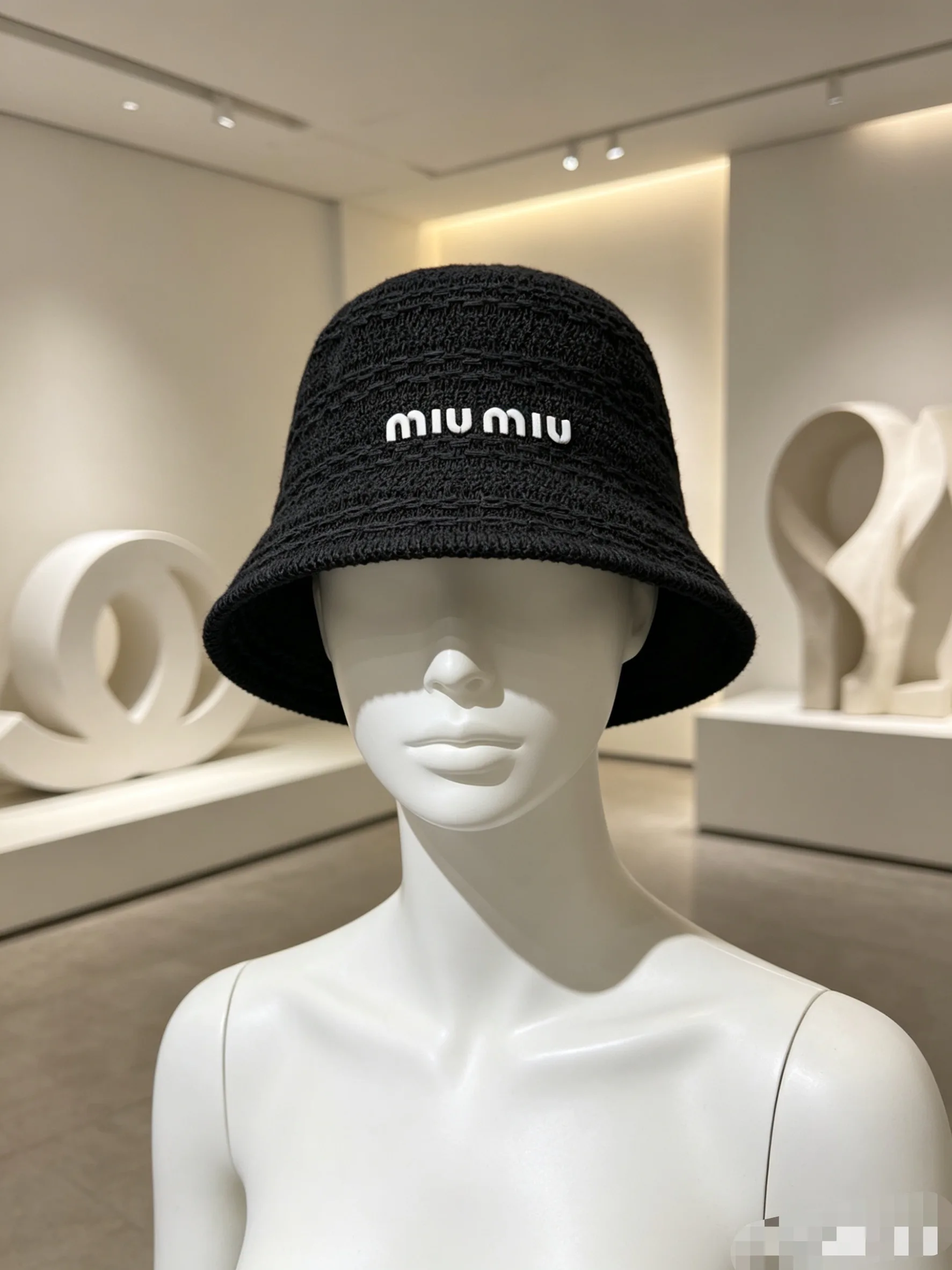 Hats MIU MIU 17810488