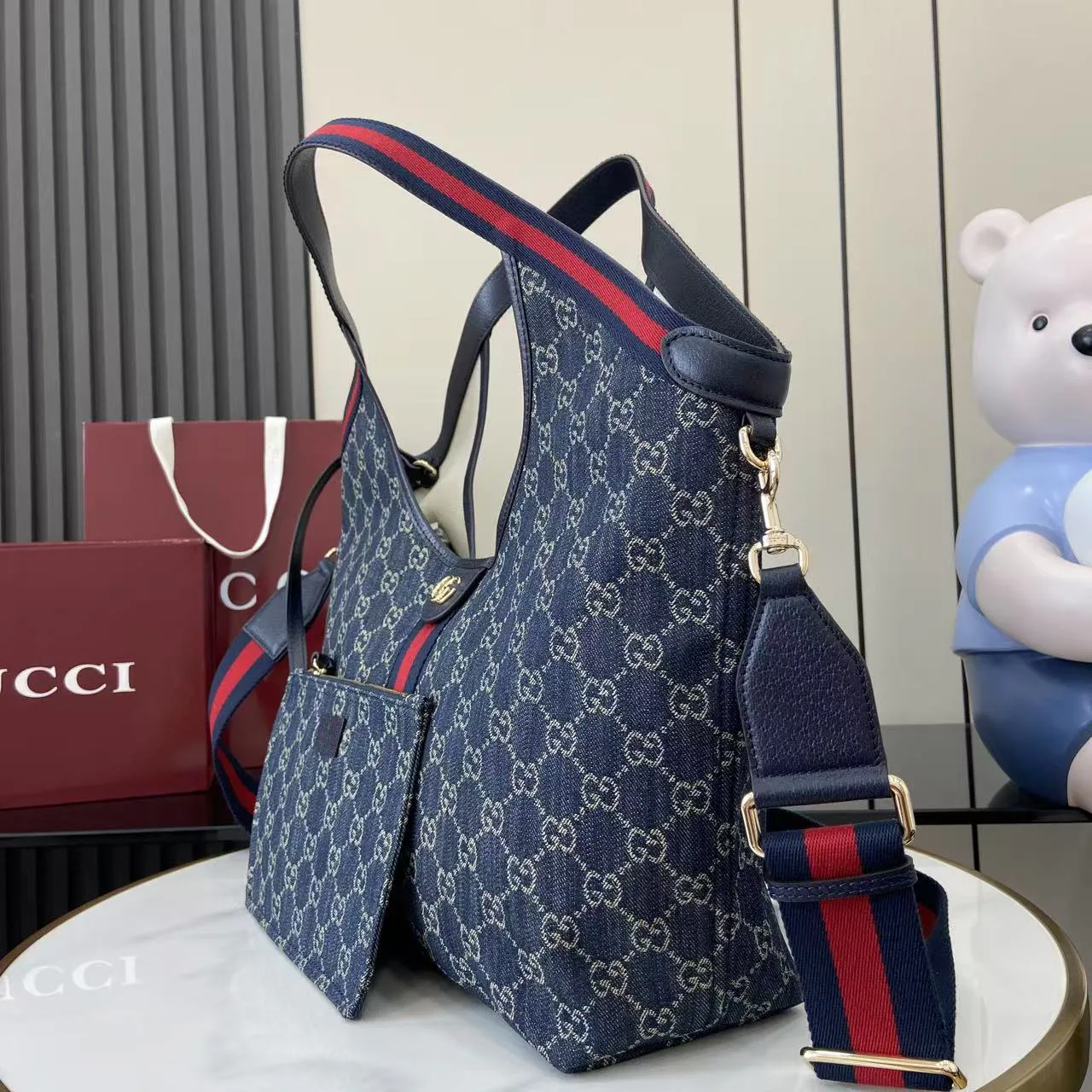Women's Classic Handbags GUCCI 18404534