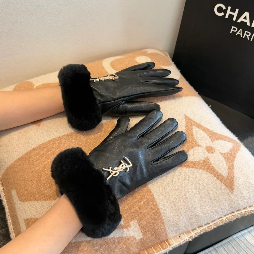 Gloves SAINT LAURENT 19569904