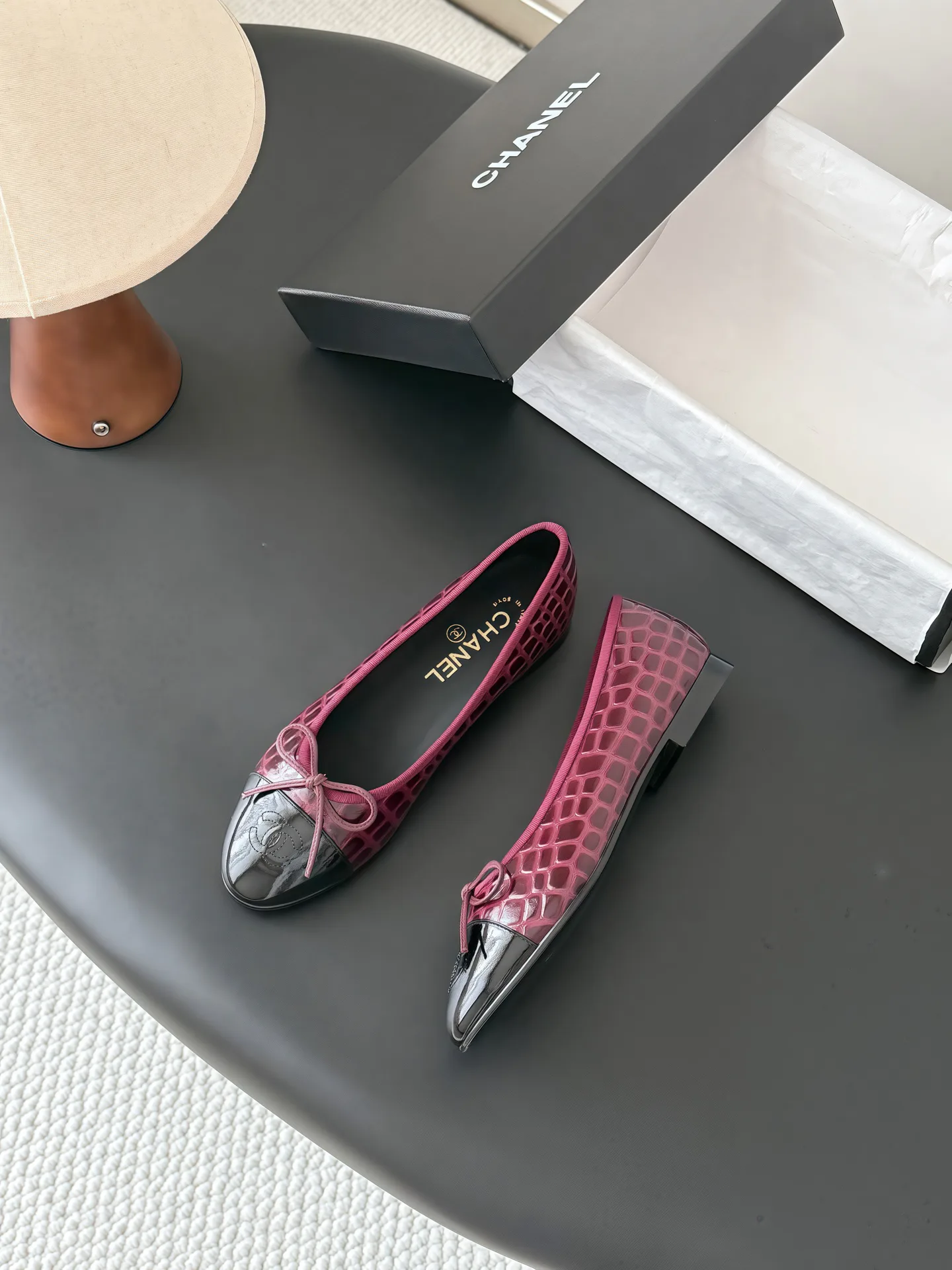 Women's Ballet Flats CHANEL 18083674