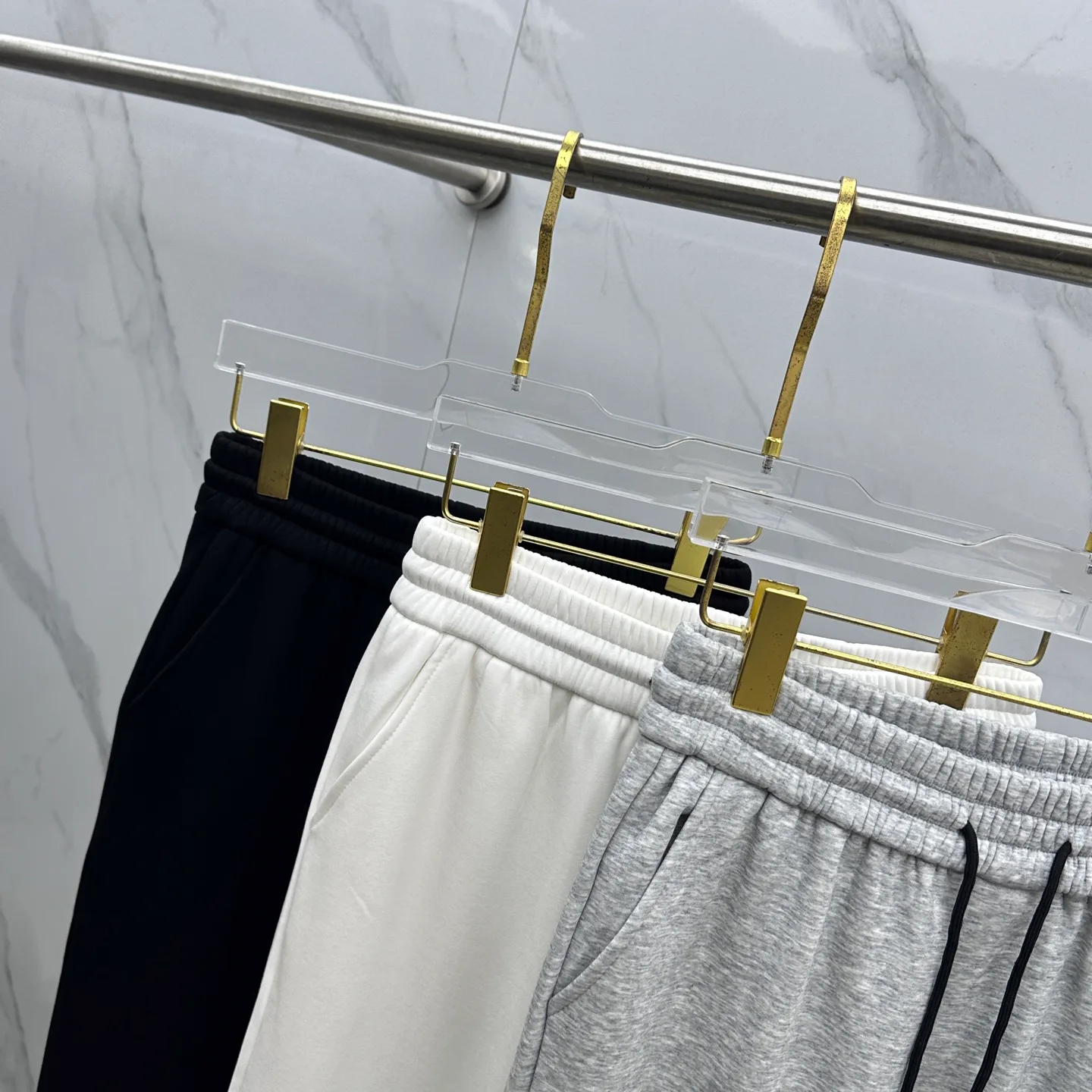 Men's Trousers DOLCE & GABBANA 18246669