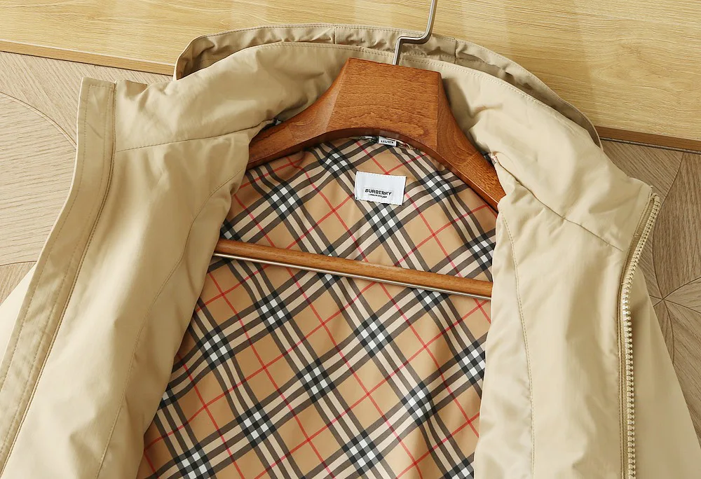 Men's Jackets And Down Jackets BURBERRY 18157269