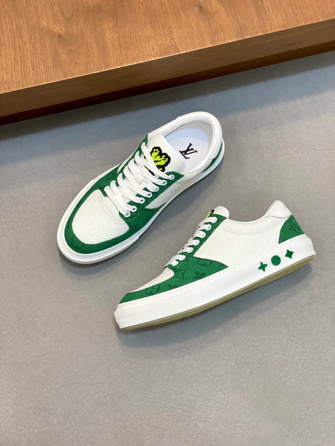 Men's Sneakers LOUIS VUITTON 17934206