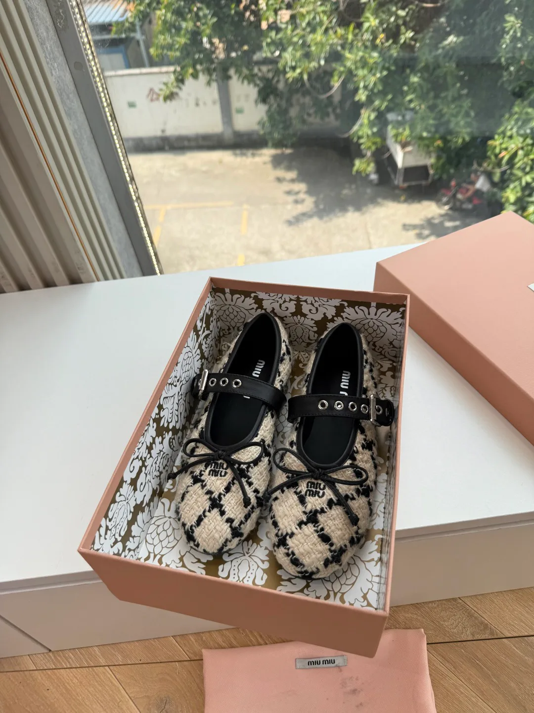 Women's Ballet Flats MIU MIU 18414294