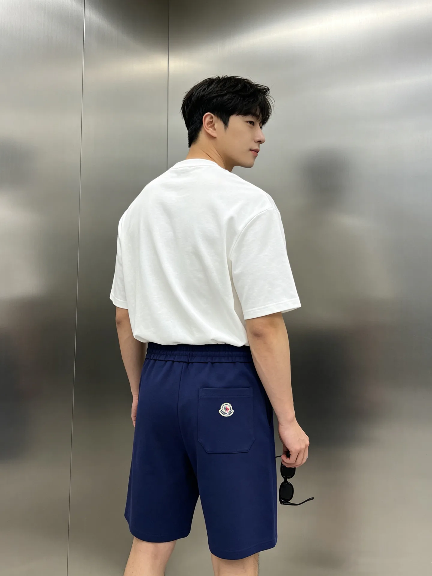 Men's Shorts MONCLER 17333143