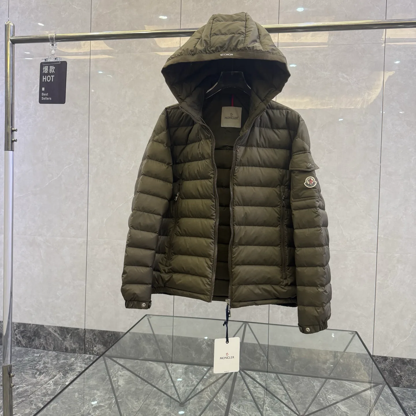 Women's Jackets And Down Jackets MONCLER 17919910