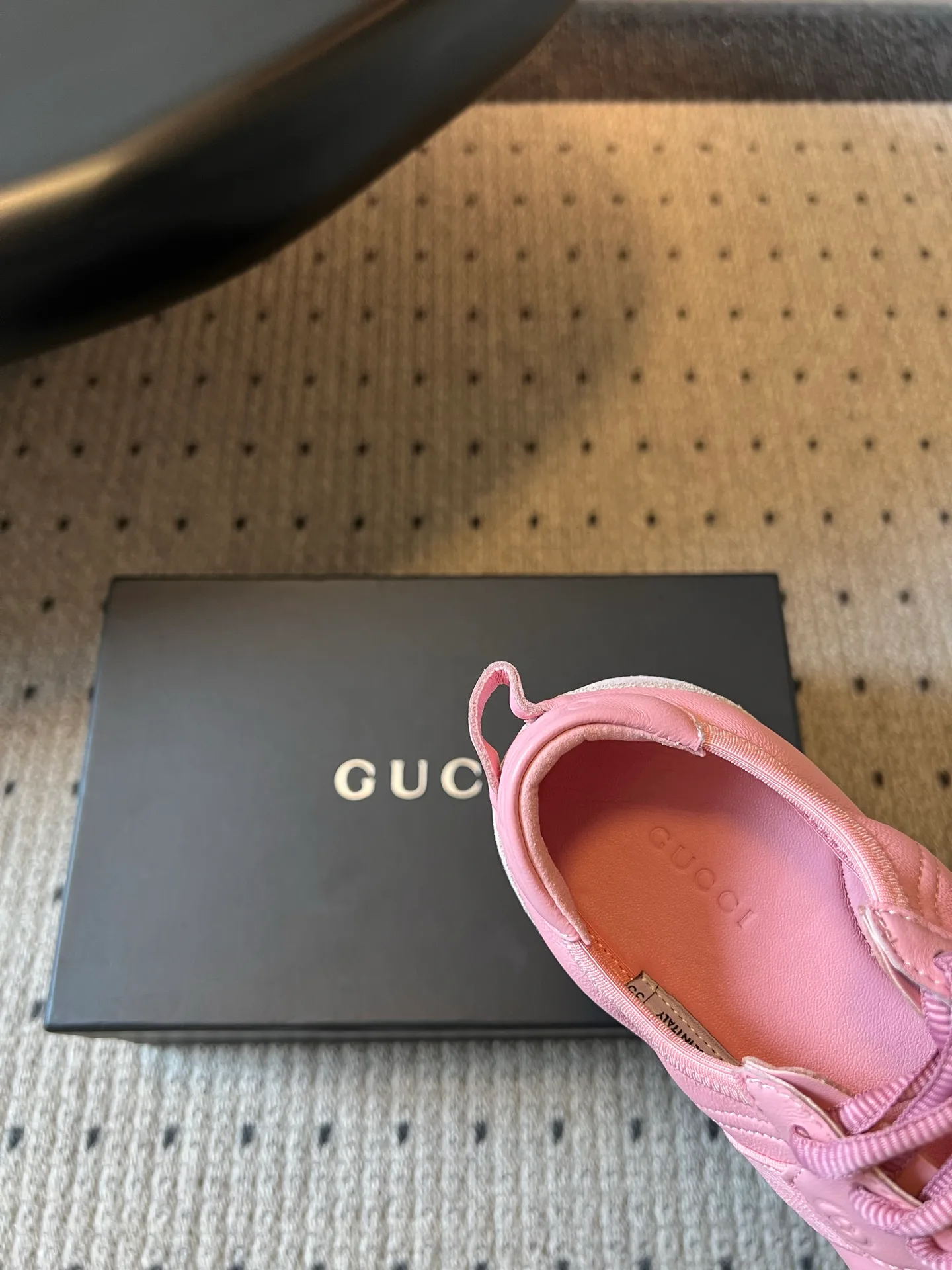 Women's Sneakers GUCCI 17614657