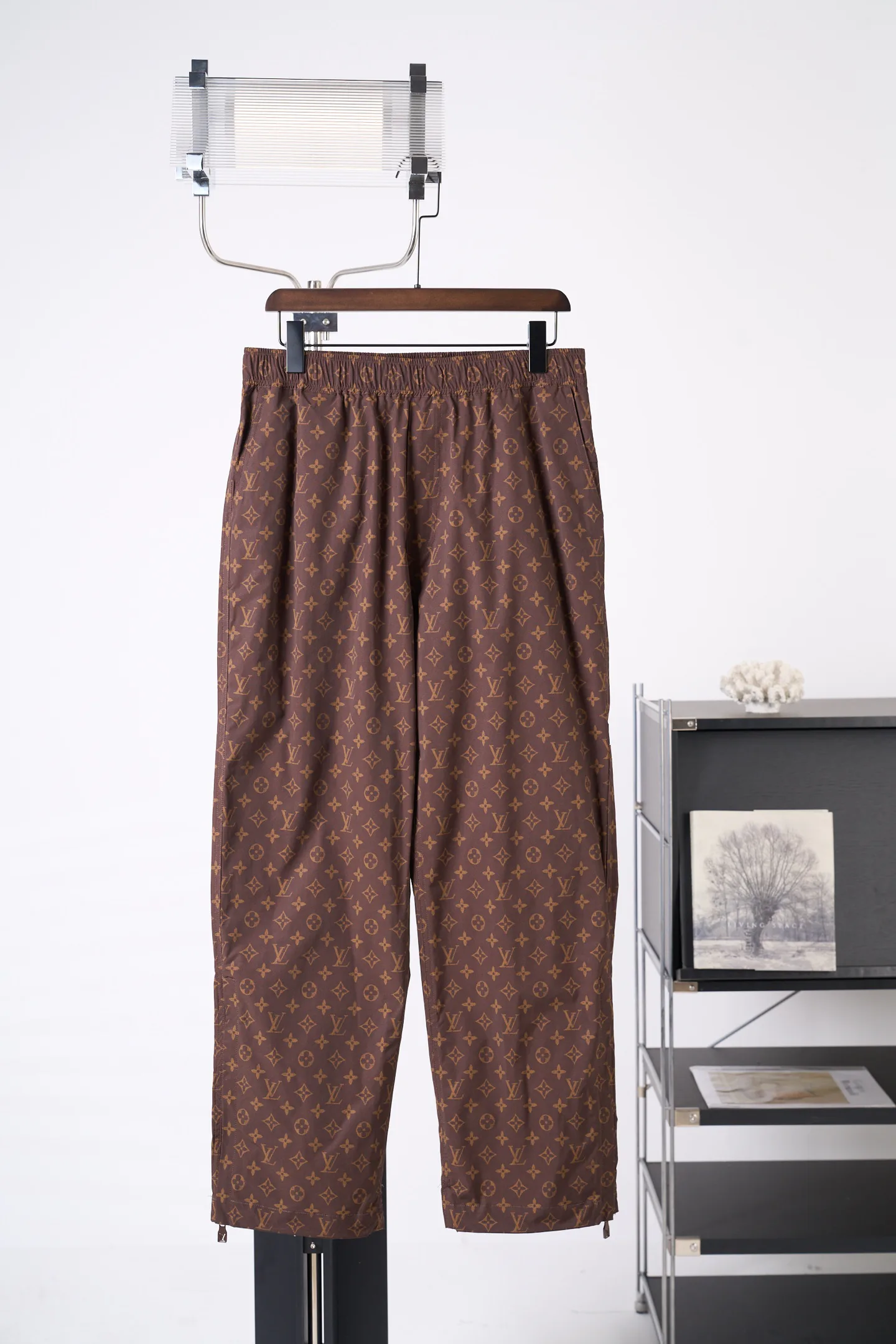 Men's Trousers LOUIS VUITTON 18178925