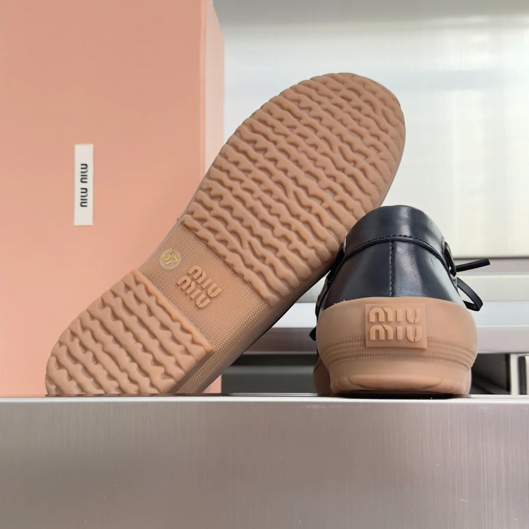 Women's Loafers And Moccasins MIU MIU 17950419