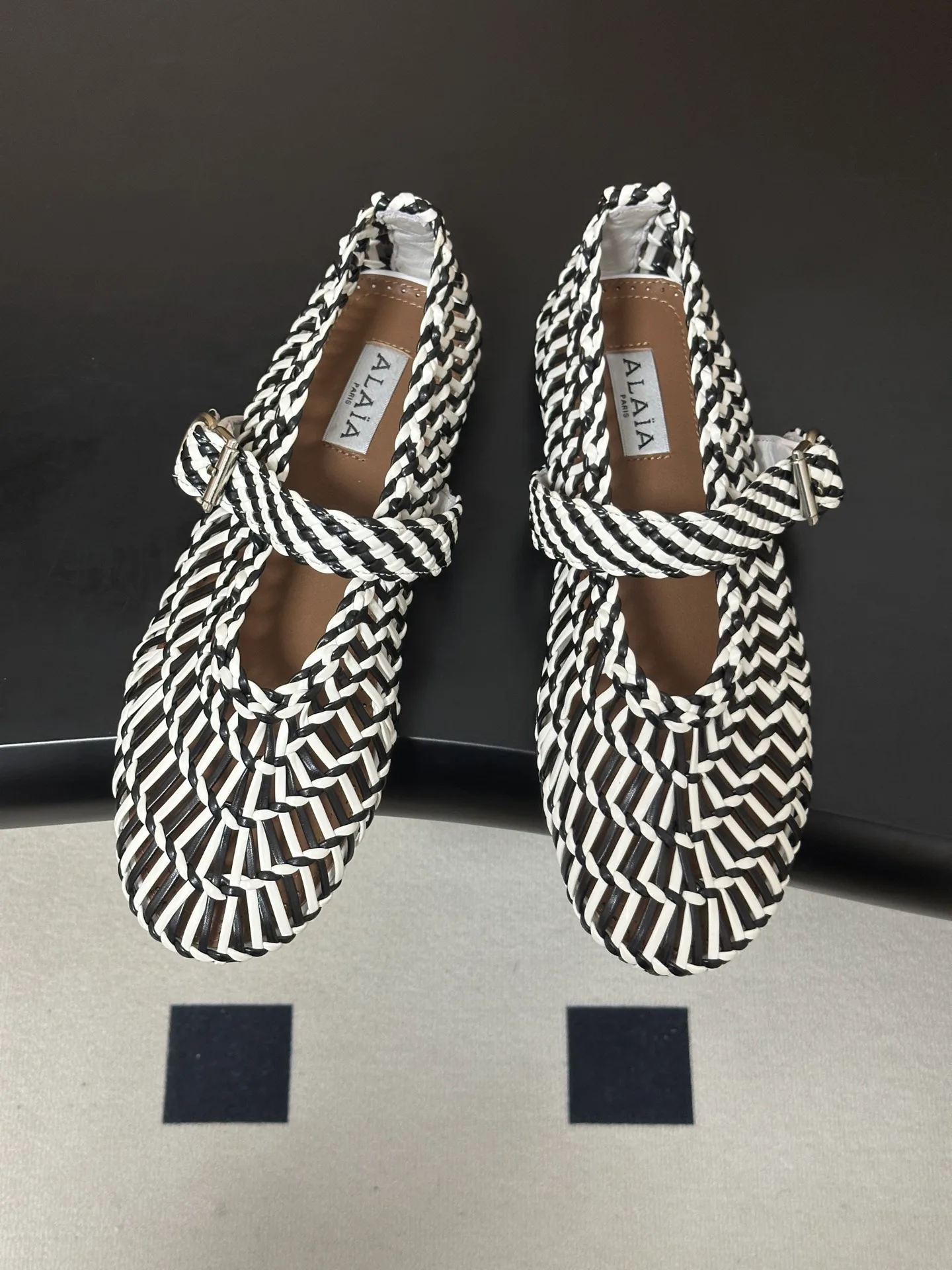 Women's Ballet Flats ALAIA 18262048