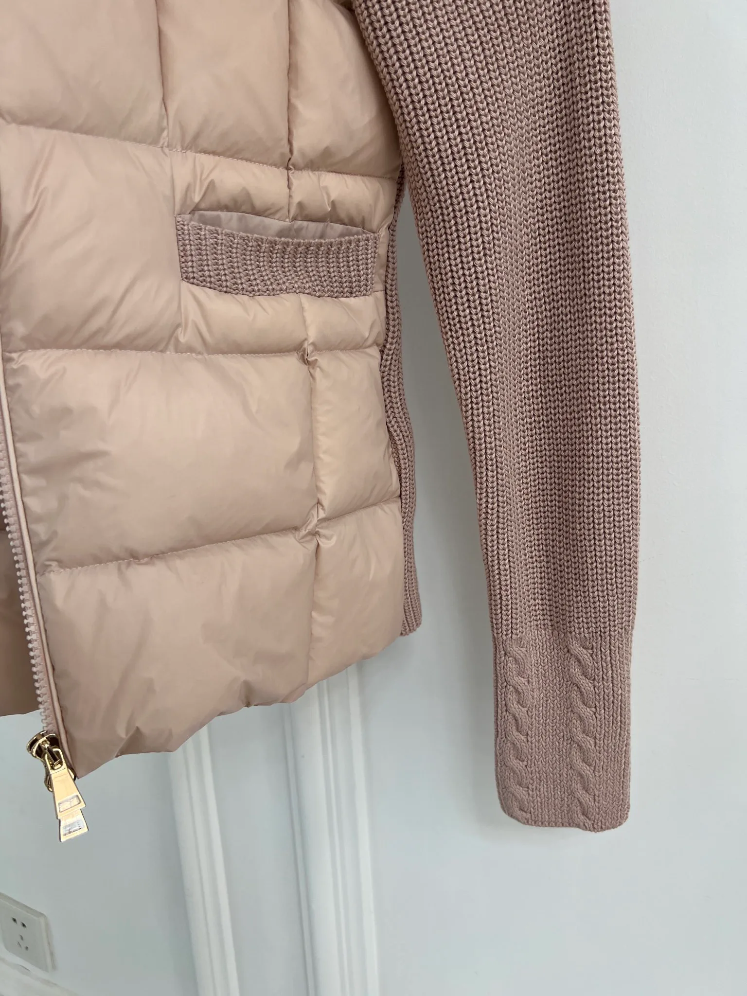 Women's Jackets And Down Jackets MONCLER 18416258