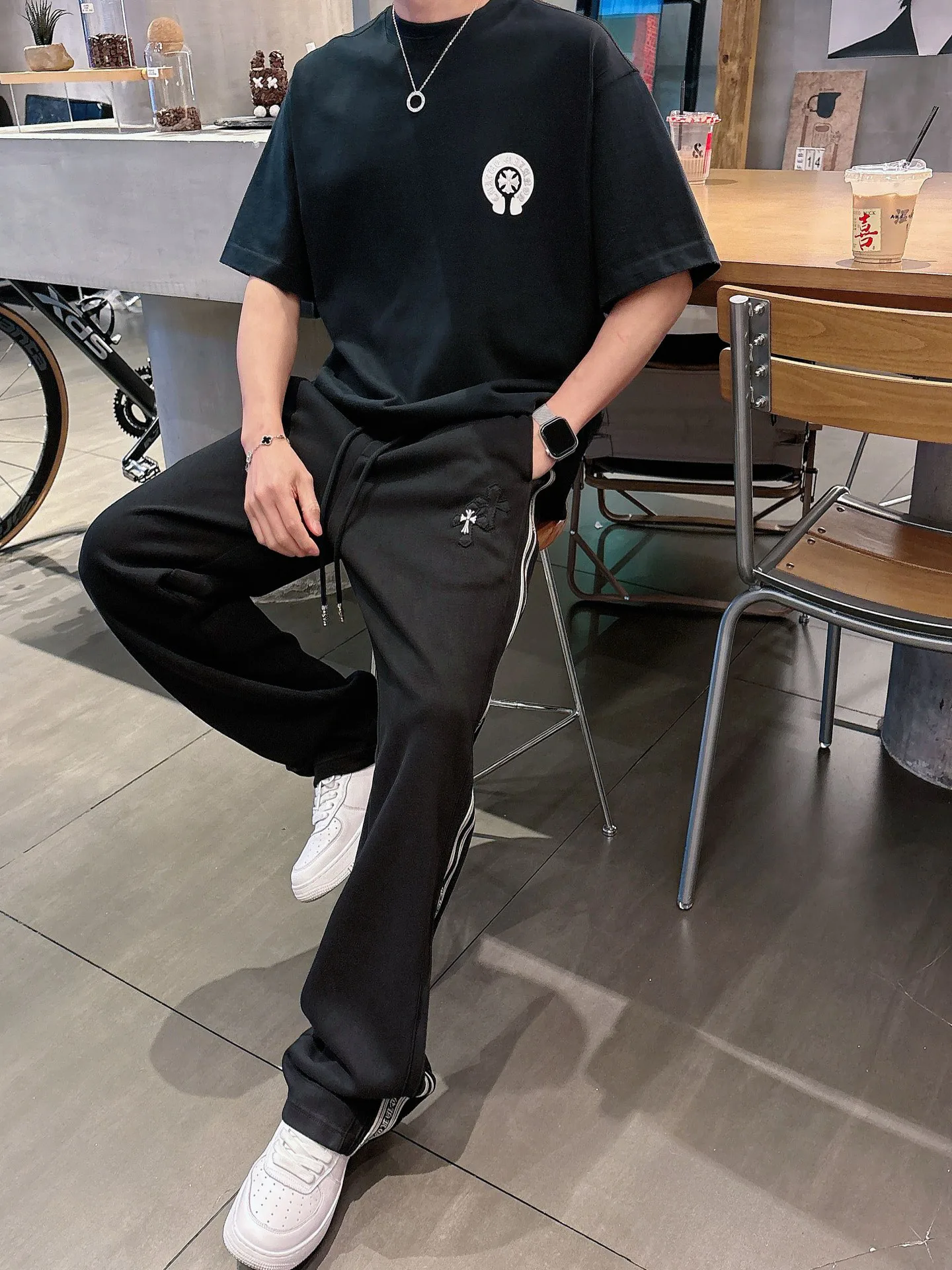 Брюки Мужские Chrome Hearts 18596883