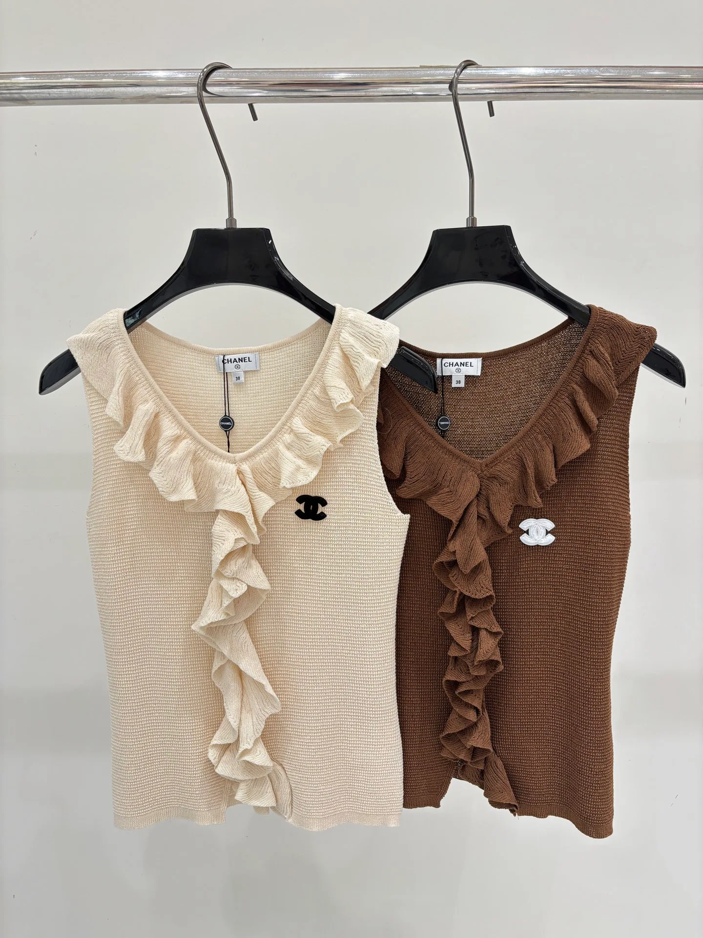 Women's Vests CHANEL 17048973