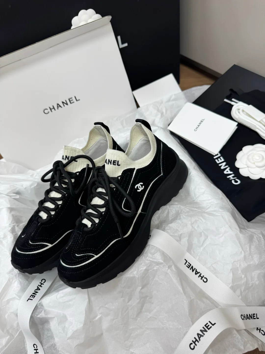 Women's Sneakers CHANEL 17418276