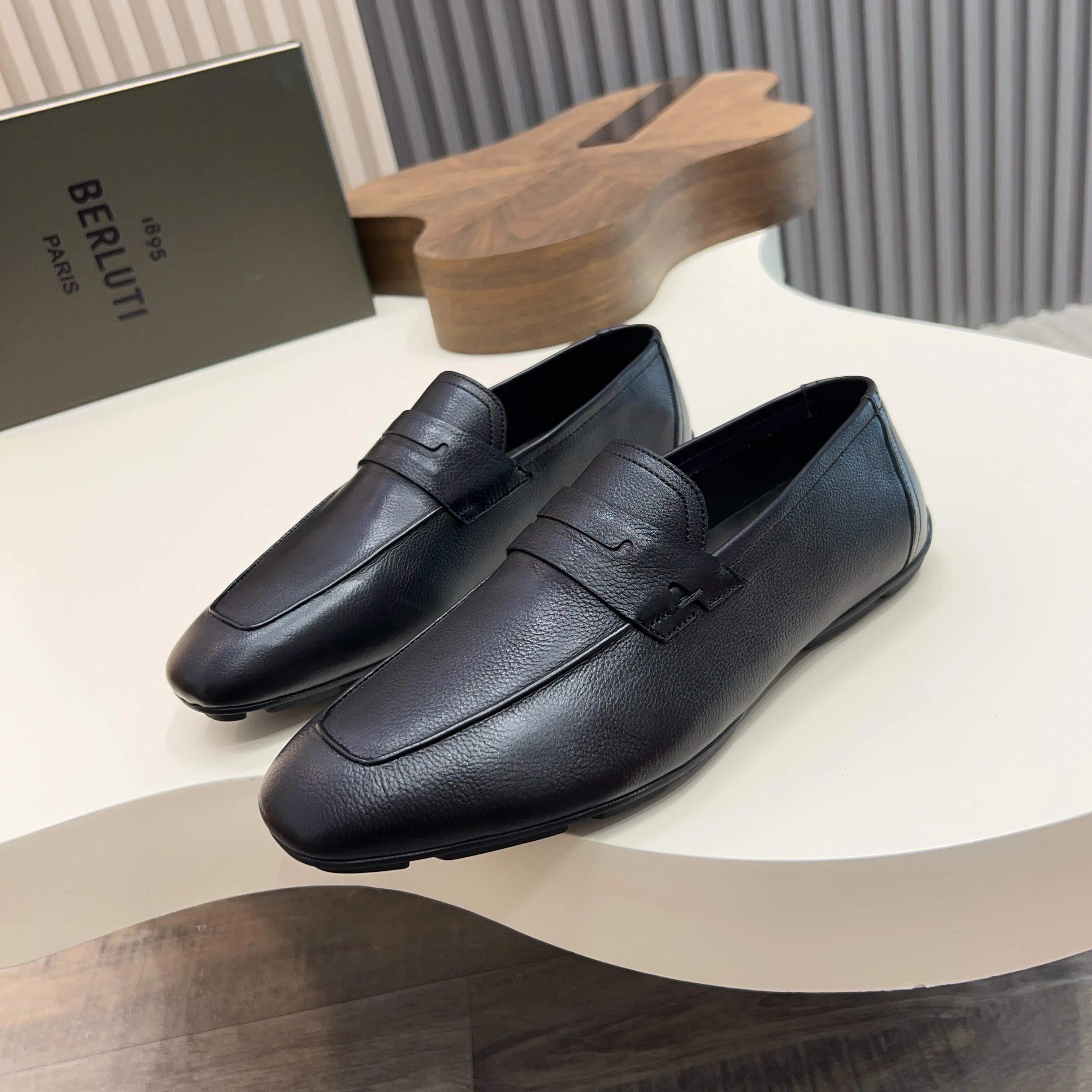 Men's Loafers And Dress Shoes BERLUTI 17715967