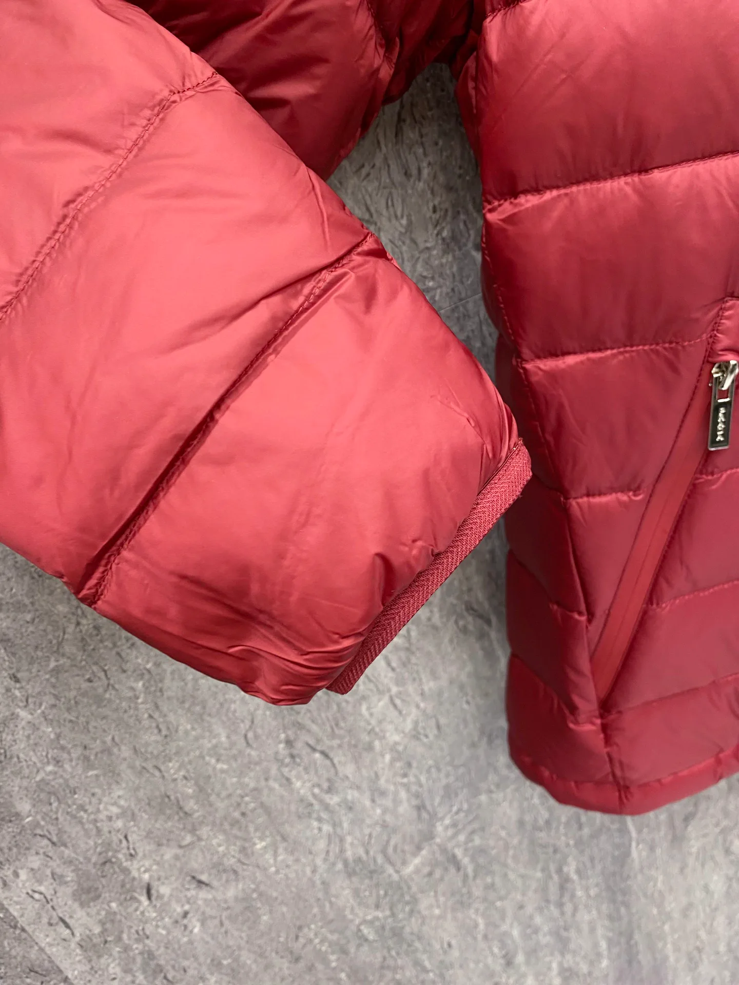 Куртки И Пуховики Мужские Prada 18596391