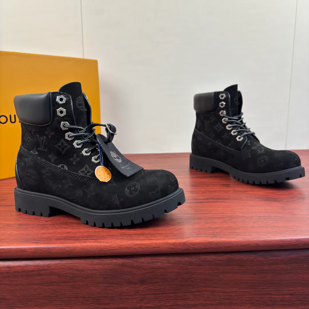 Men's Ankle Boots LOUIS VUITTON 18230764