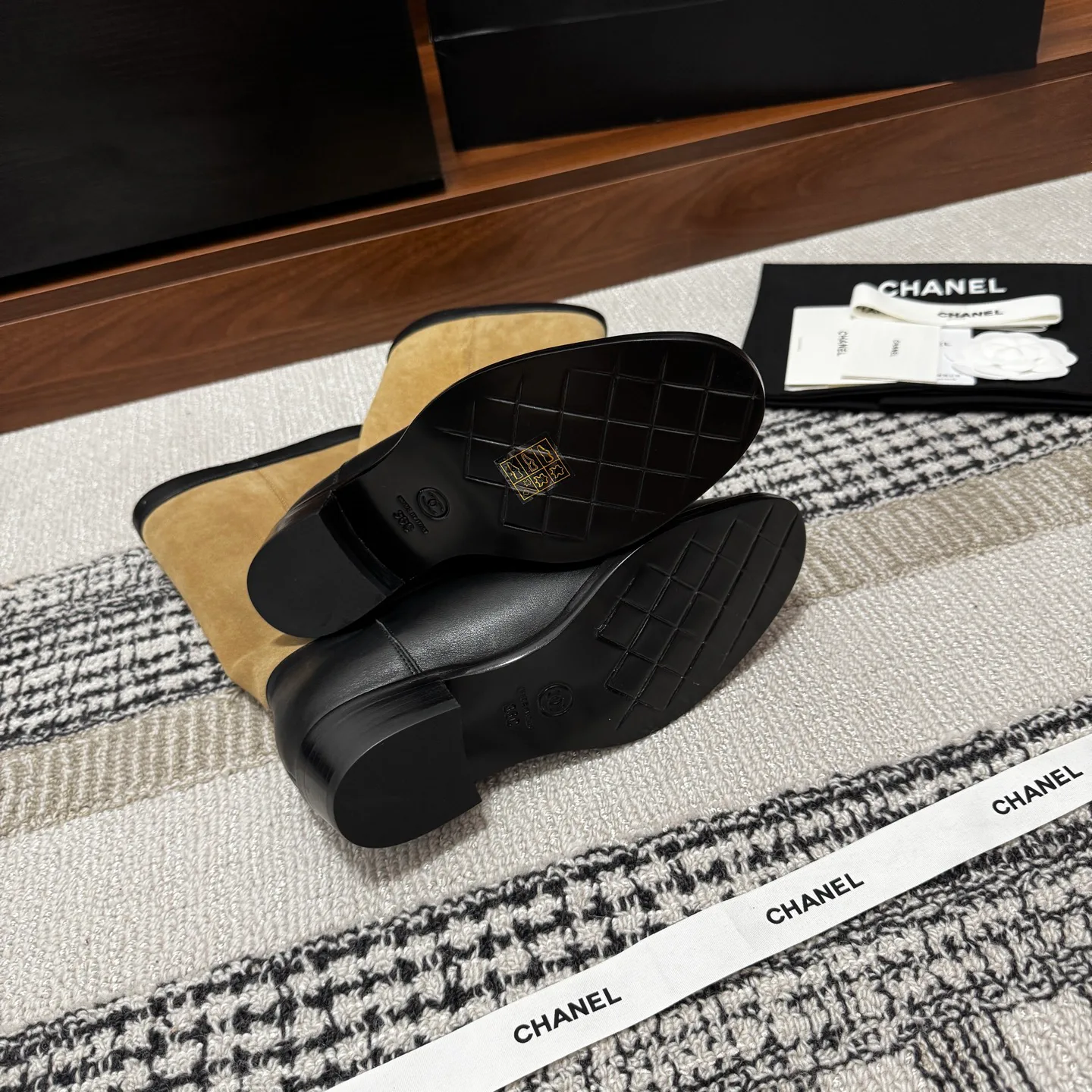 Women's Boots CHANEL 18083658
