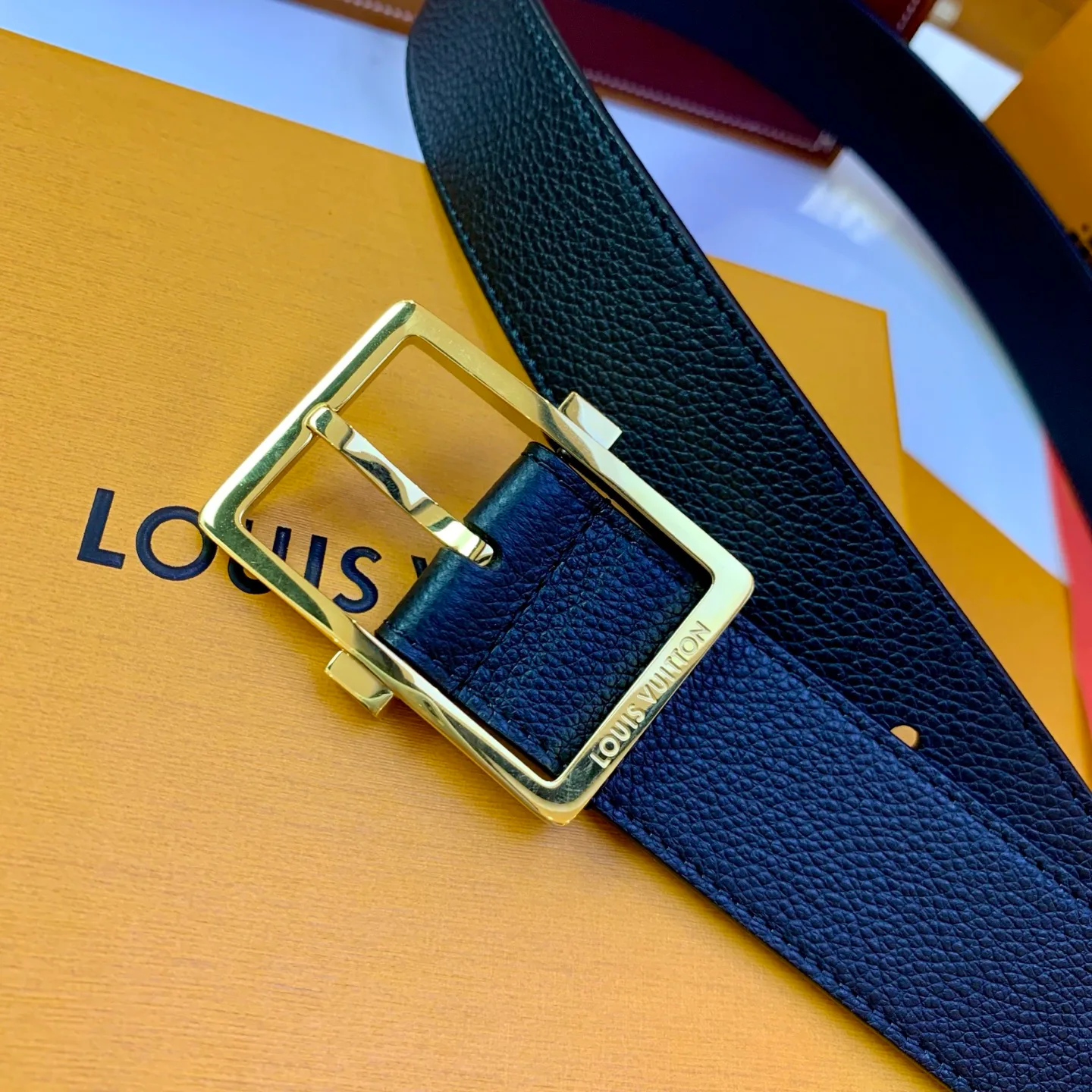 Belts LOUIS VUITTON 17682171