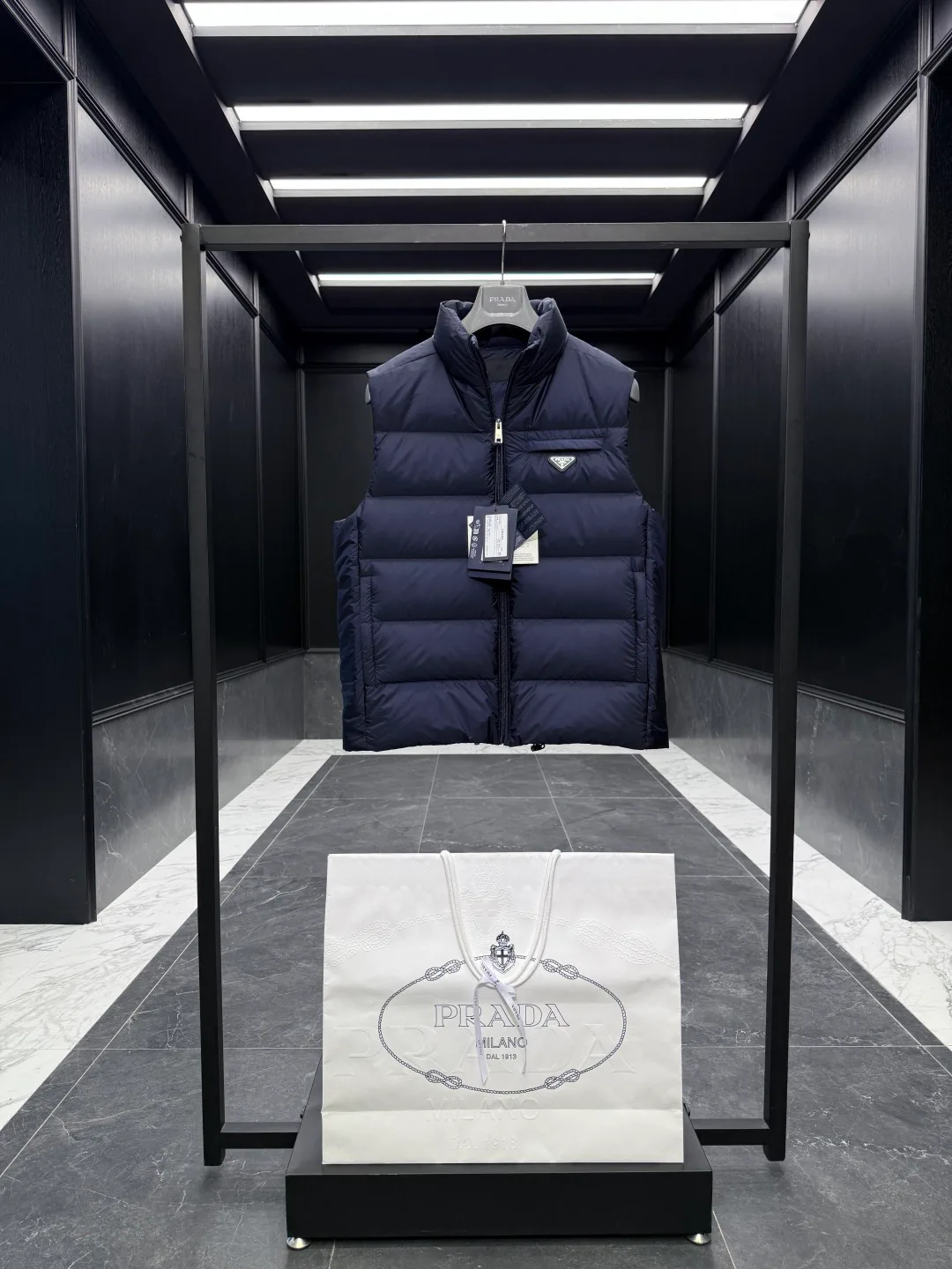 Жилеты Мужские Prada 18589897
