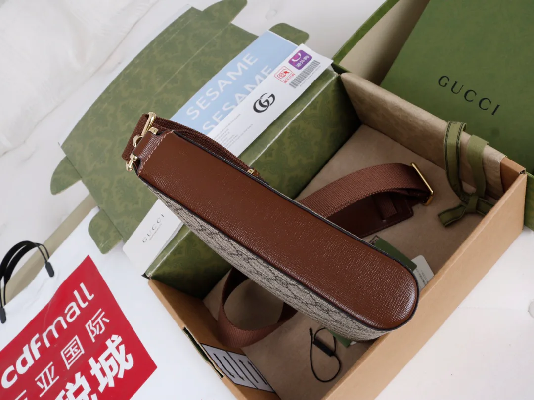 Women's Shoulder Bags GUCCI 18065376