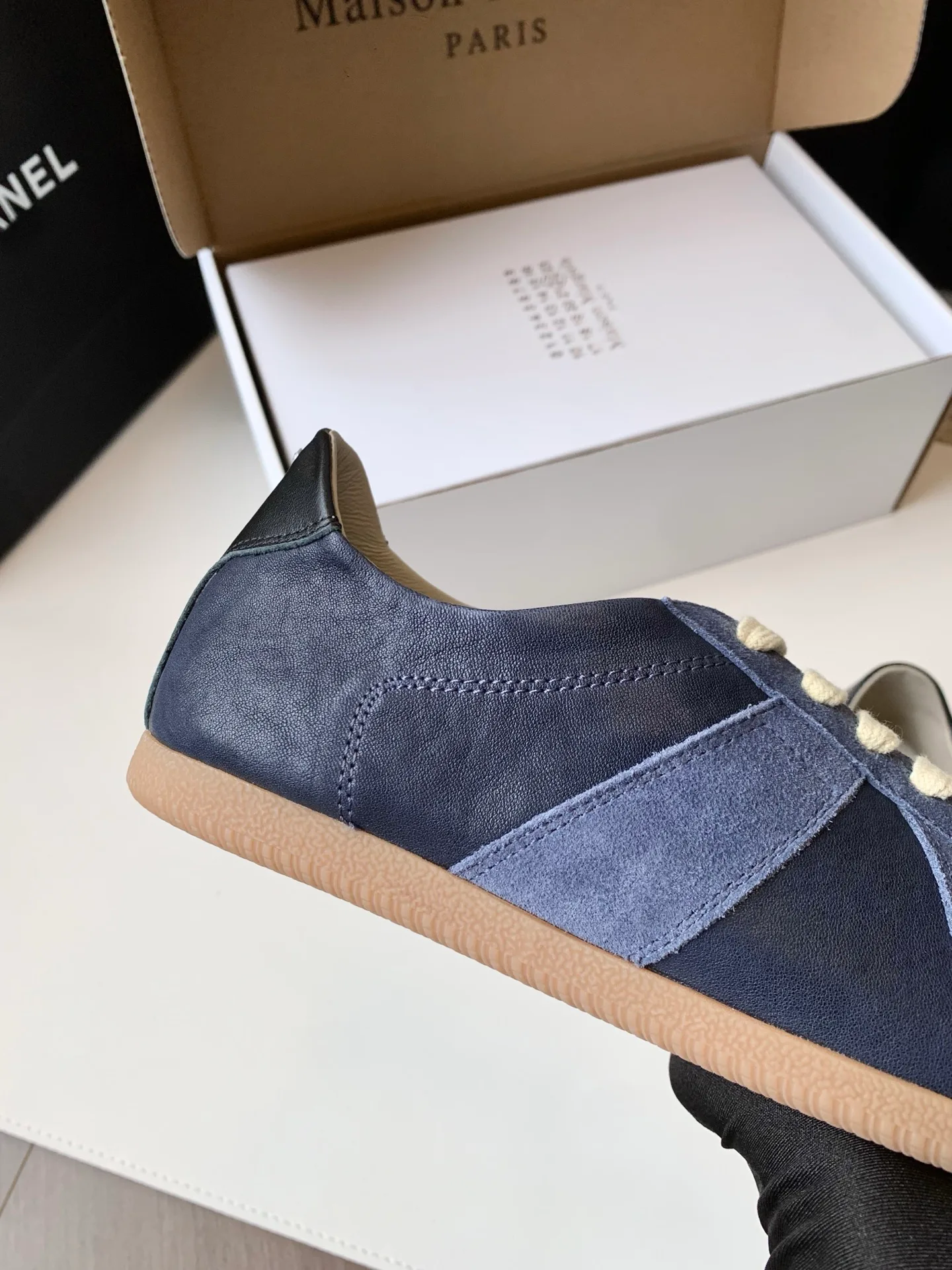Women's Sneakers MAISON MARGIELA 17628617