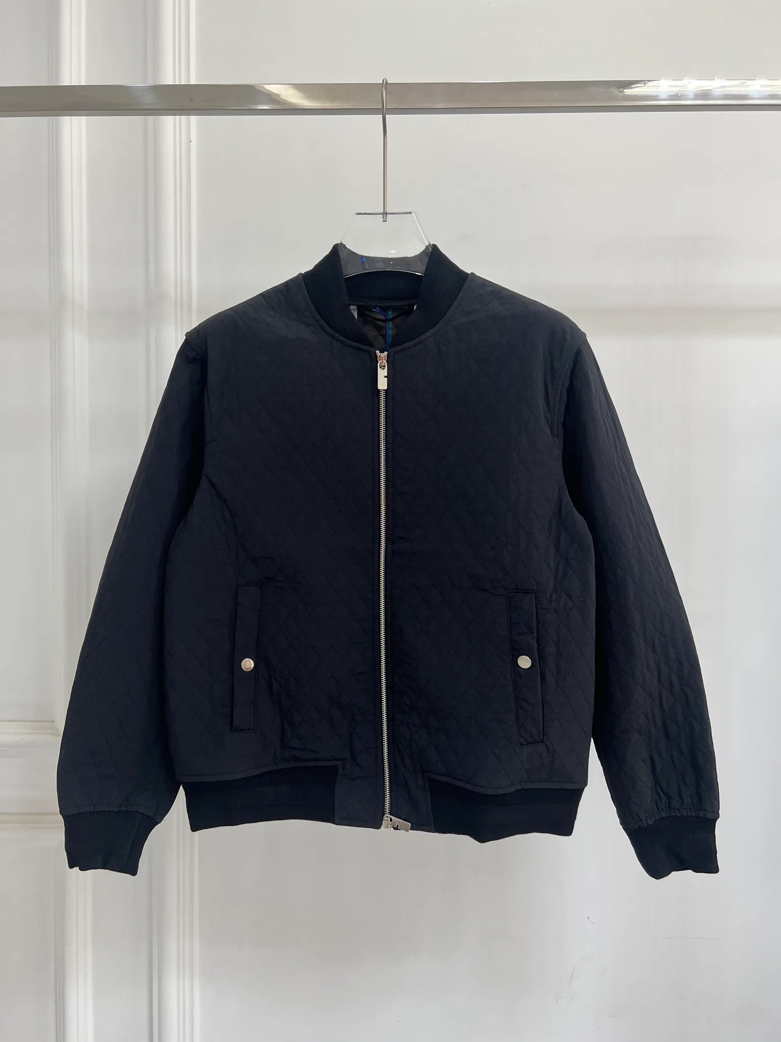 Women's Jackets And Down Jackets BURBERRY 18415757