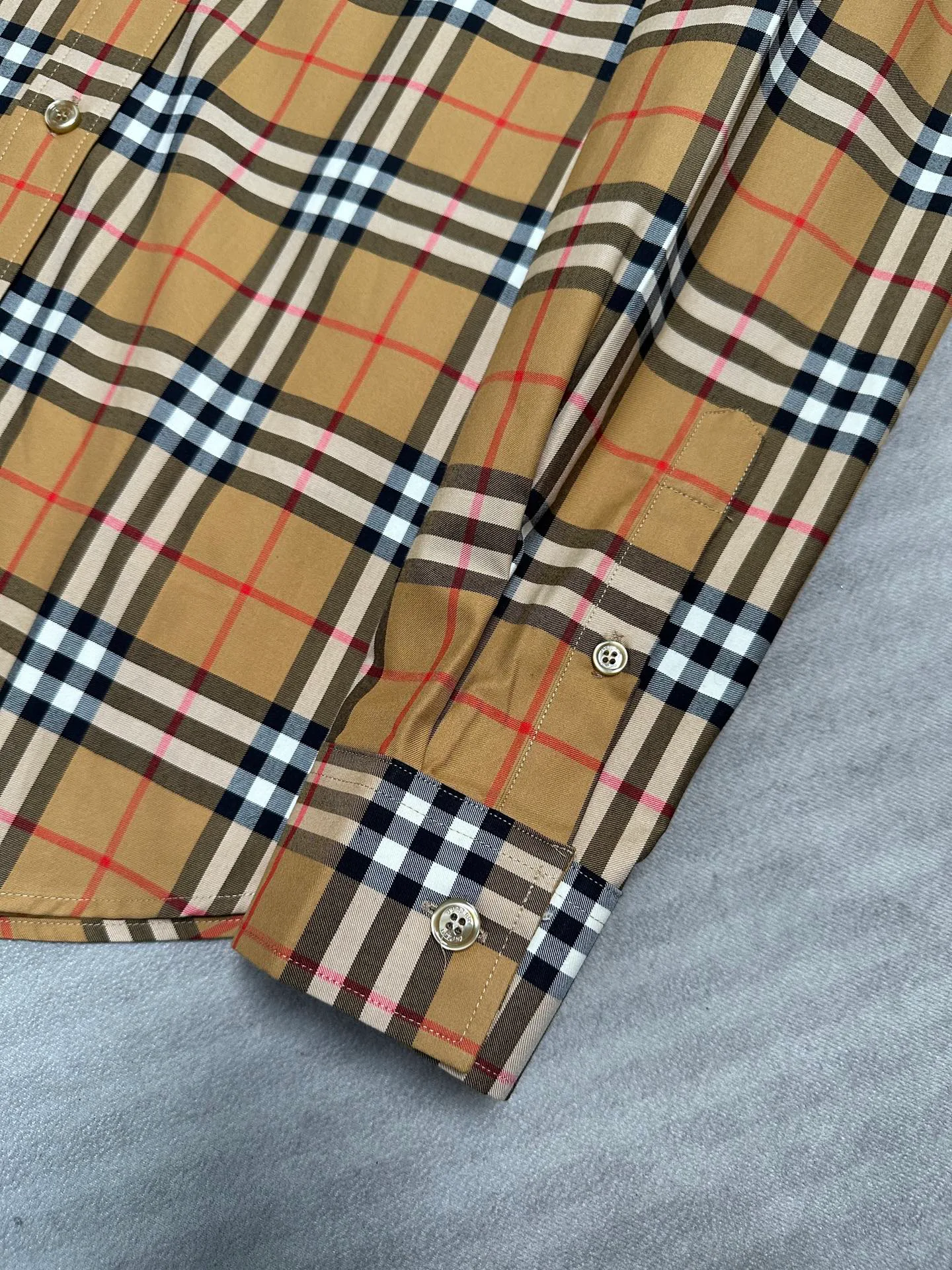 Men's Shirts BURBERRY 18502012