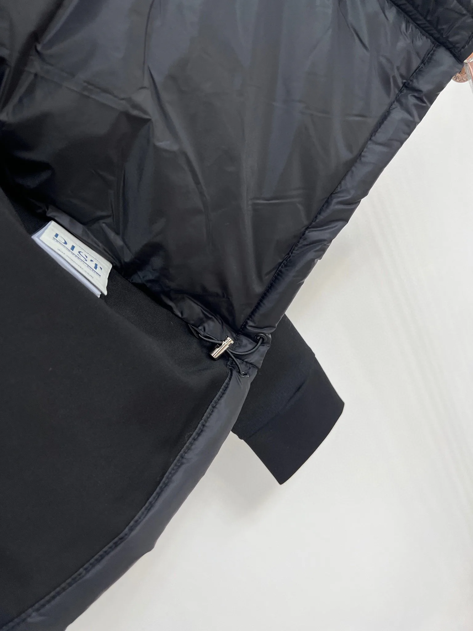 Women's Jackets And Down Jackets MONCLER 18416232