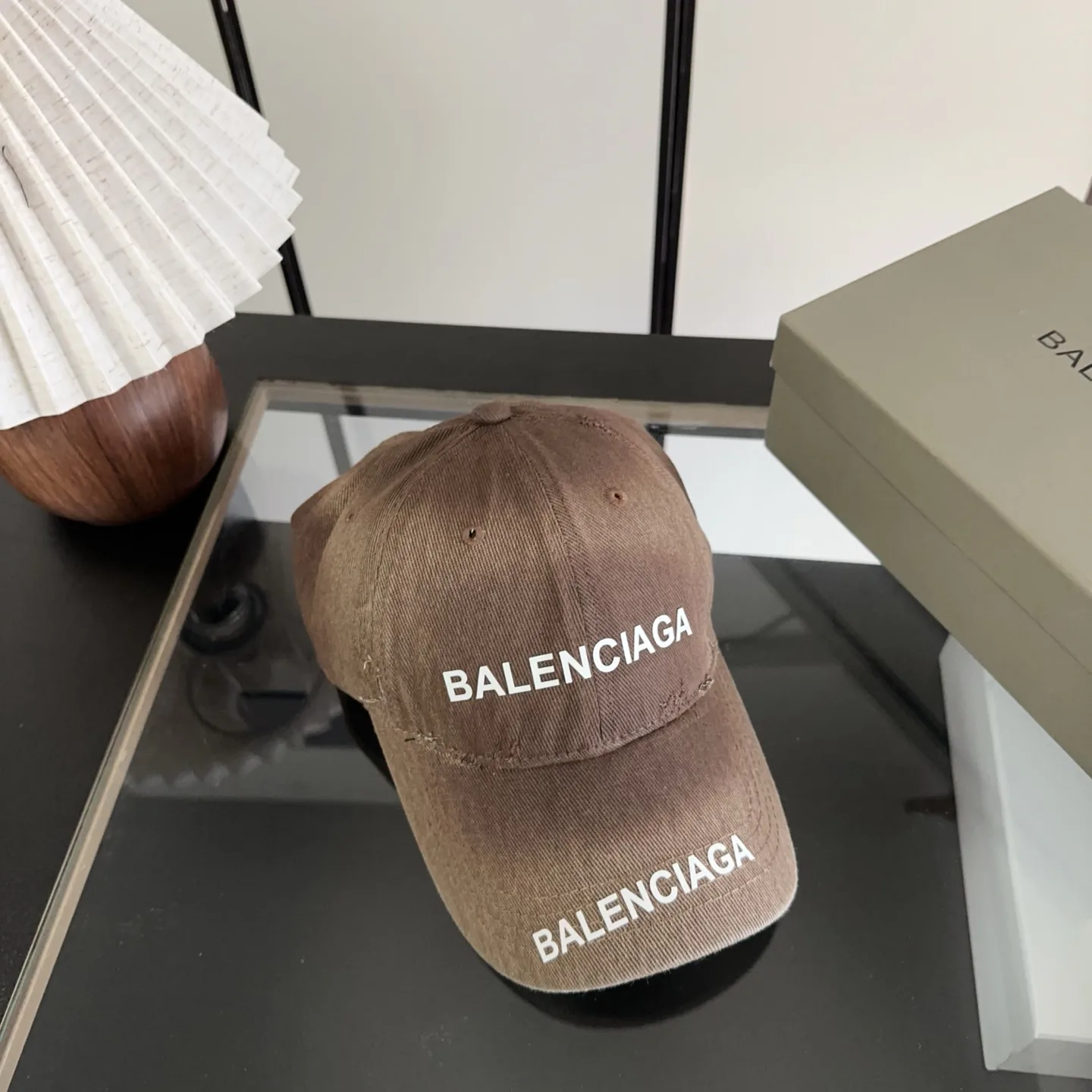 Hats BALENCIAGA 17646868