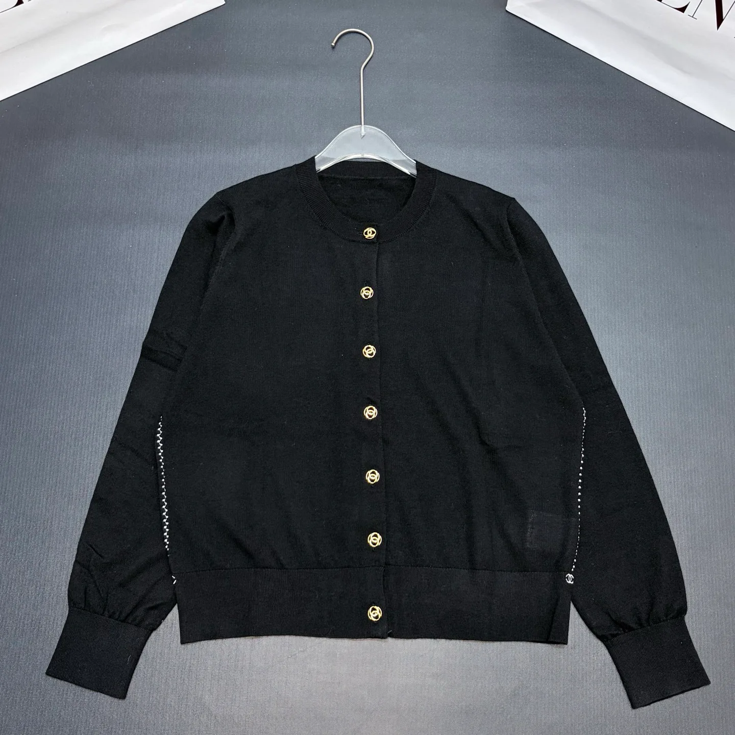 Women's Jumpers And Sweaters CHANEL 18138004