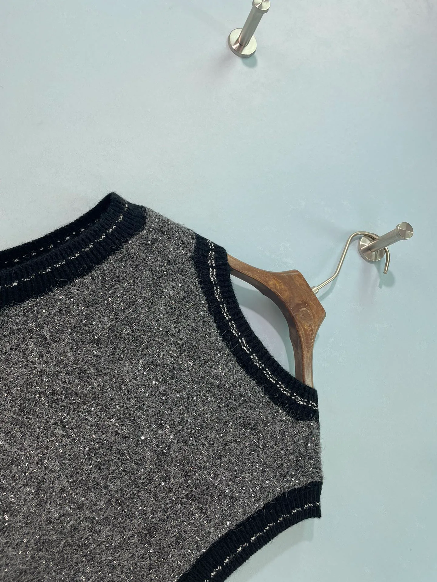 Women's Vests CHANEL 18151989