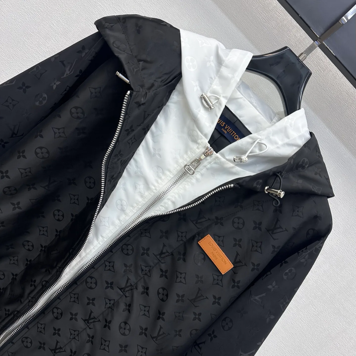 Women's Jackets And Down Jackets LOUIS VUITTON 18555703