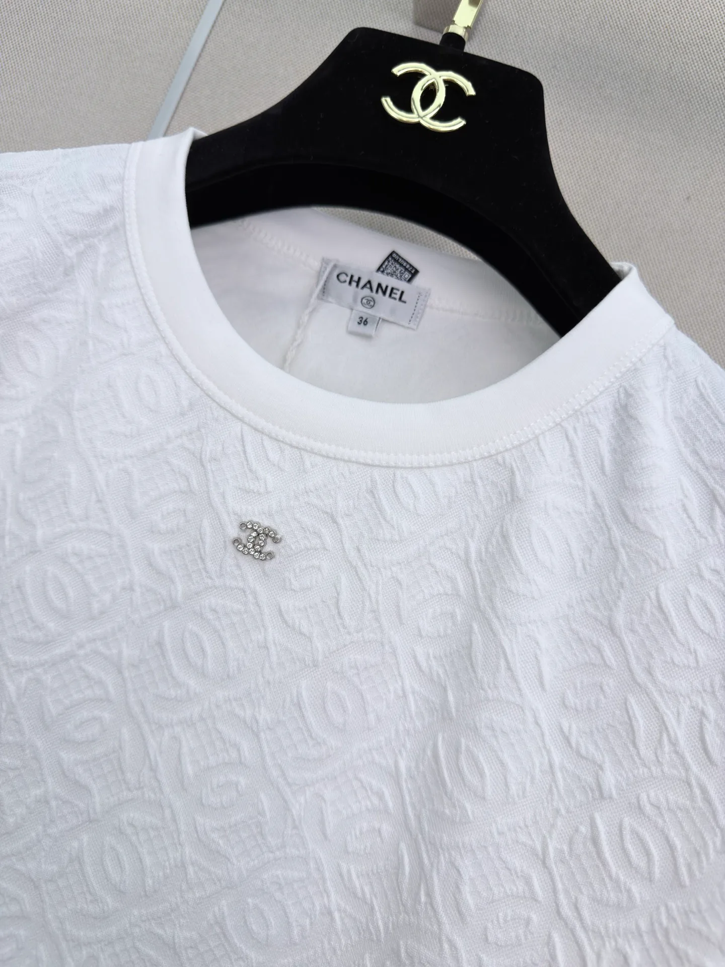Women's T-Shirts CHANEL 17765624