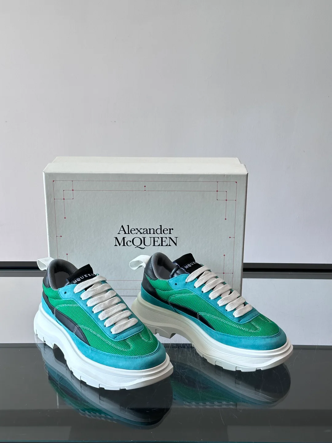 Women's Sneakers ALEXANDER MCQUEEN 17328784