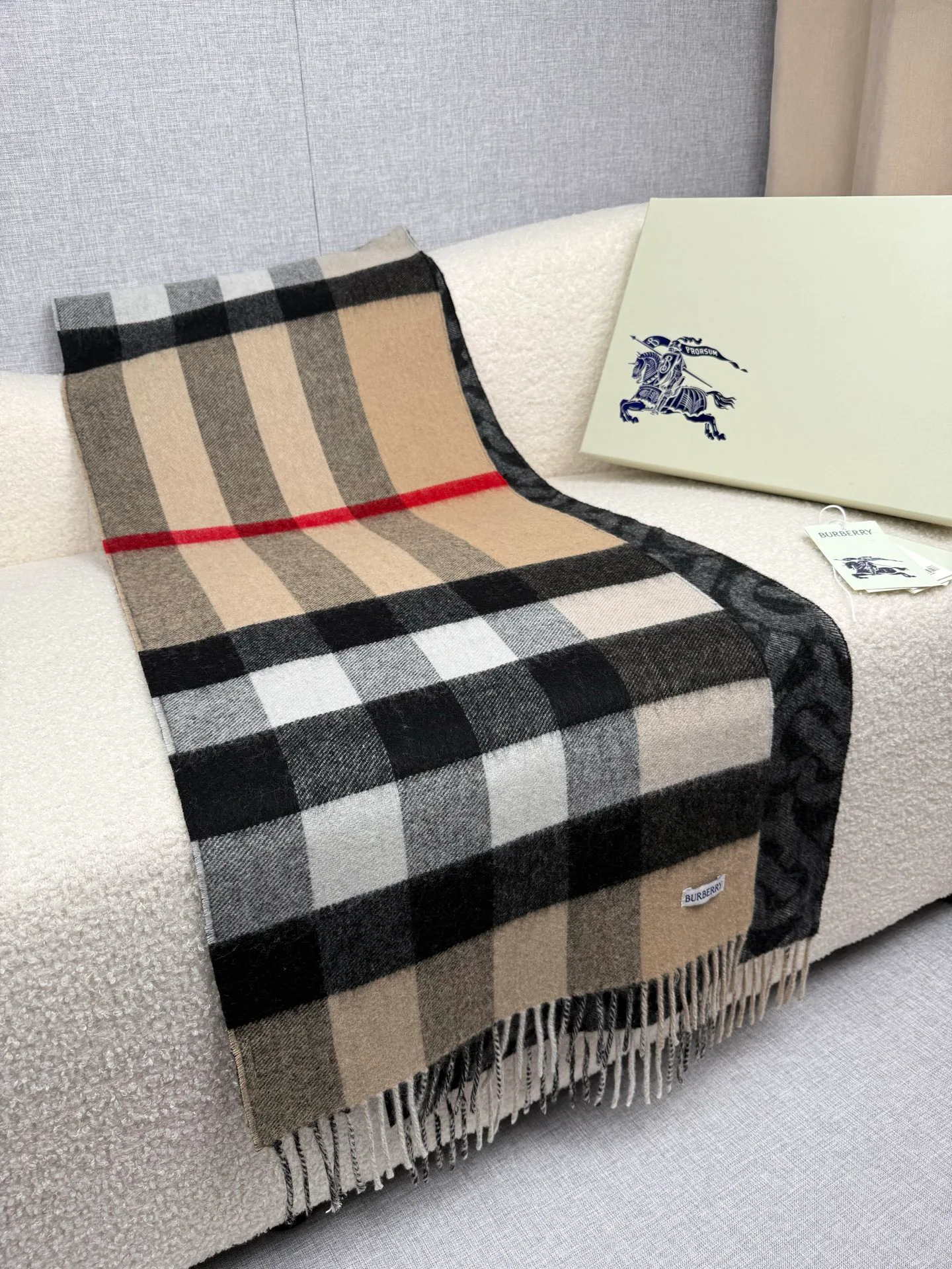 Scarves BURBERRY 19569876