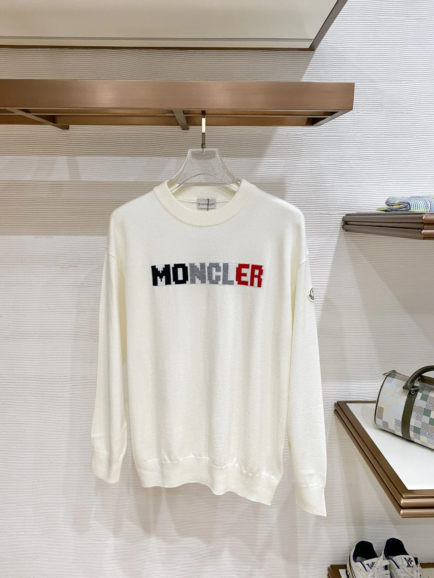 Men's Jumpers And Sweaters MONCLER 18374689